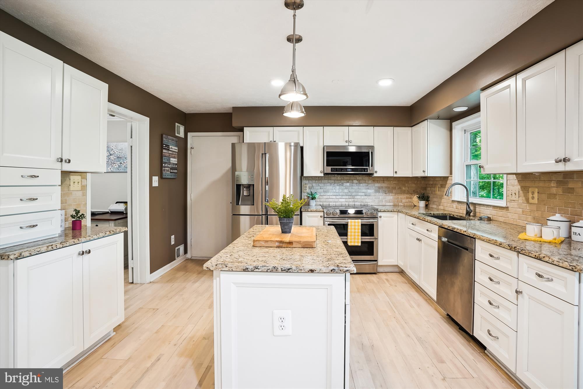 MONTCLAIR - Residential