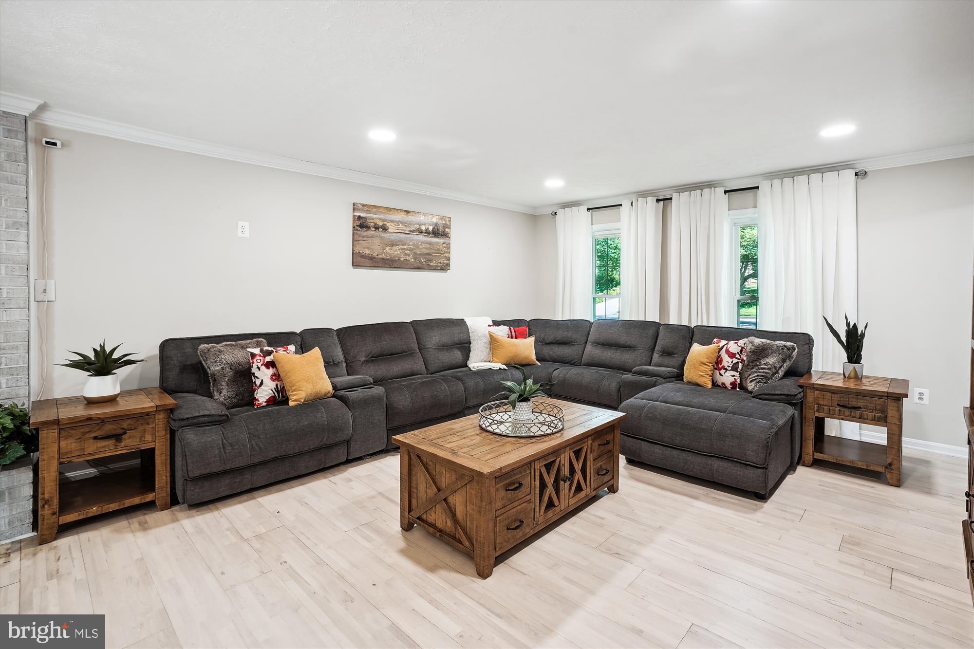 MONTCLAIR - Residential