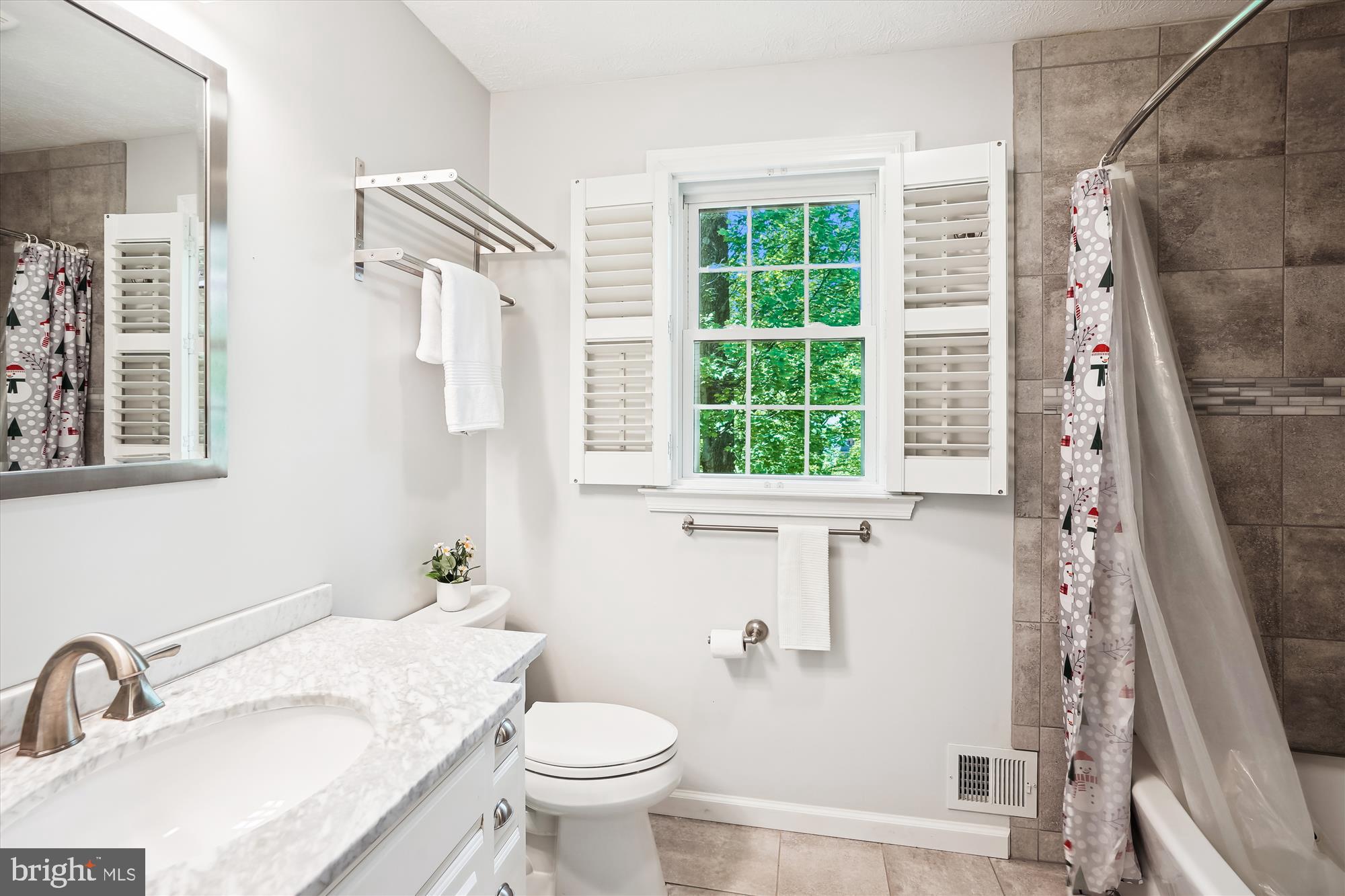 MONTCLAIR - Residential