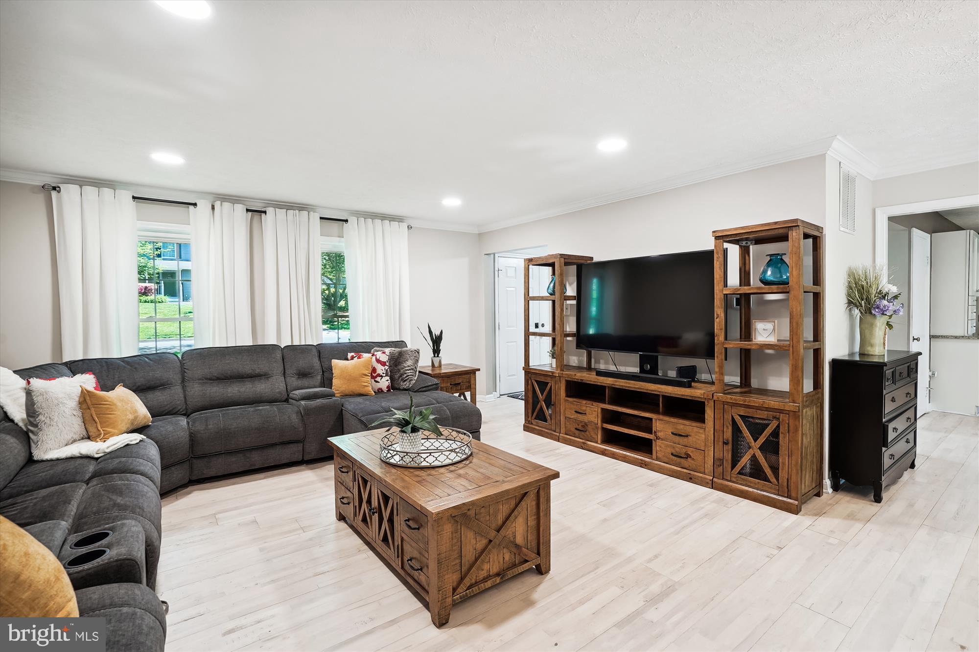 MONTCLAIR - Residential