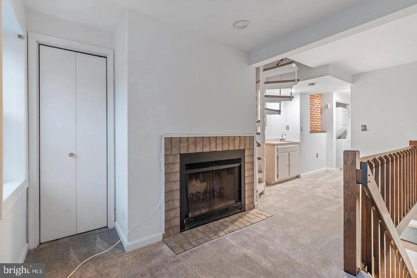 FEDERAL HILL HISTORIC DISTRICT - Residential Lease