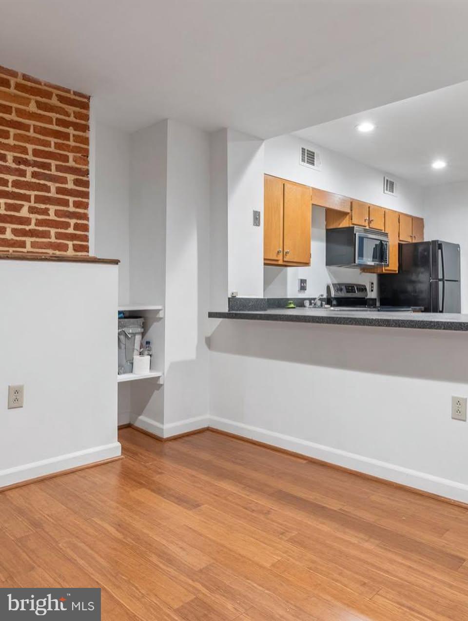 36 E WHEELING STREET