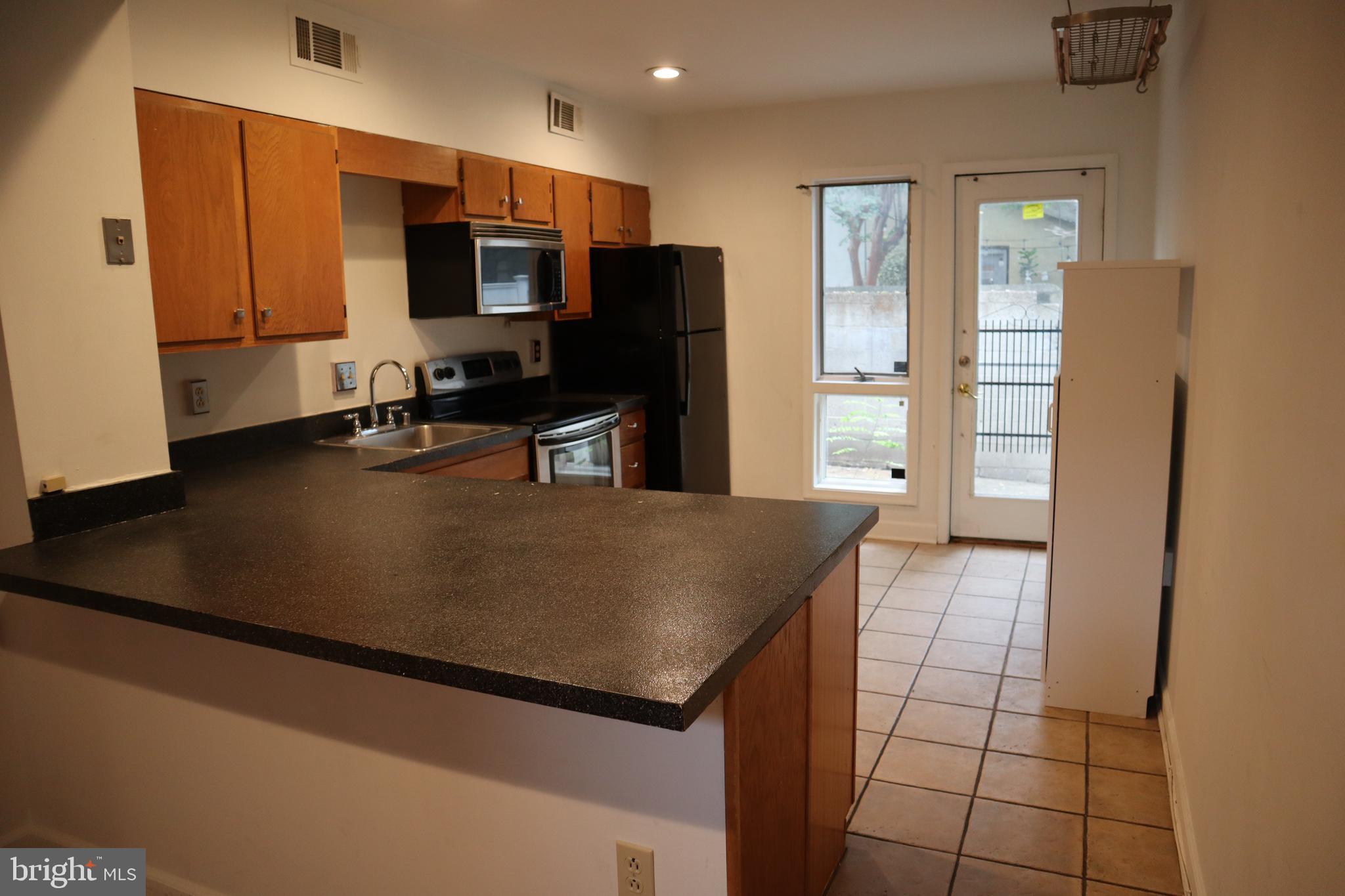 FEDERAL HILL HISTORIC DISTRICT - Residential Lease