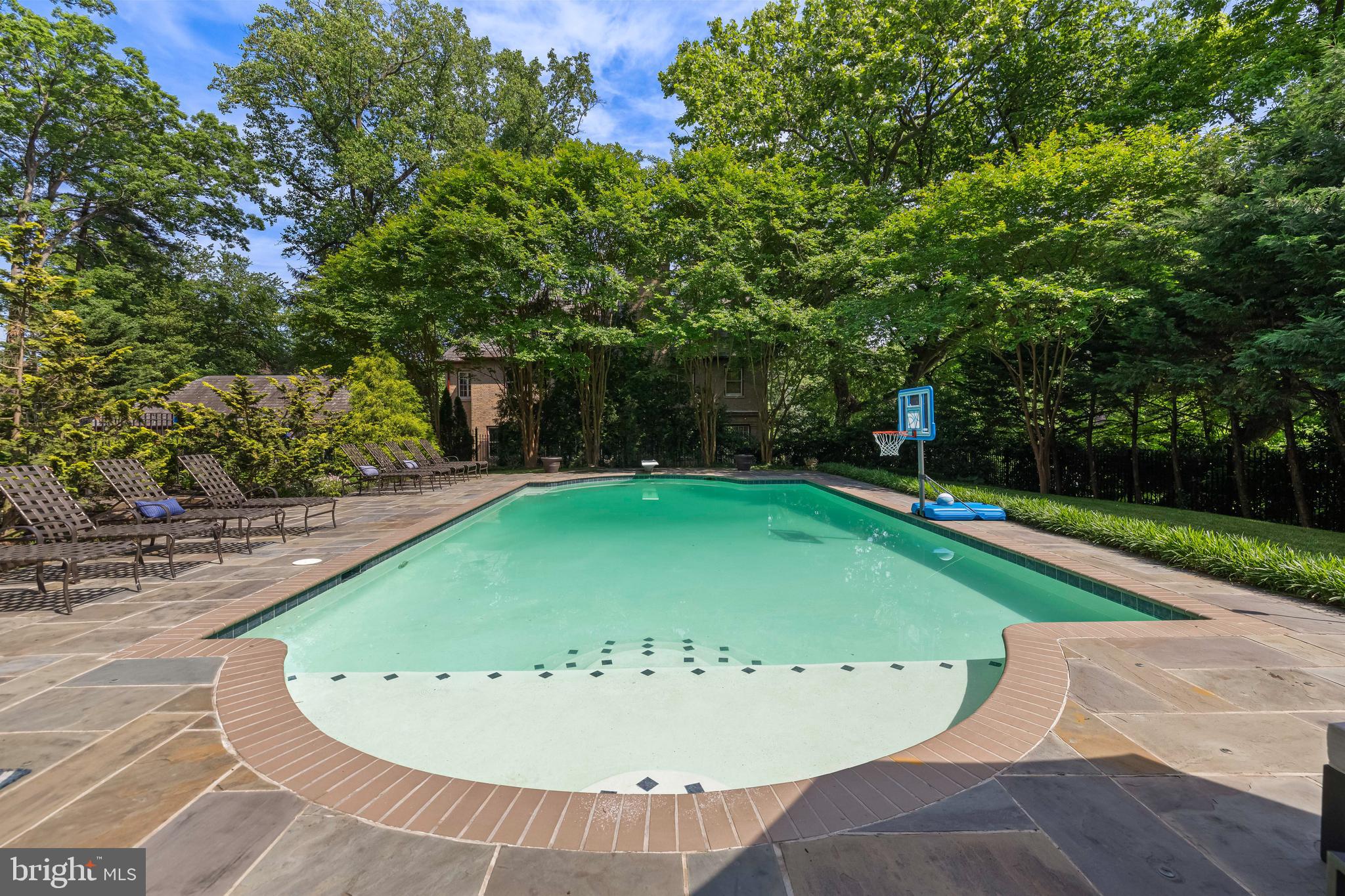 GUILFORD - Residential