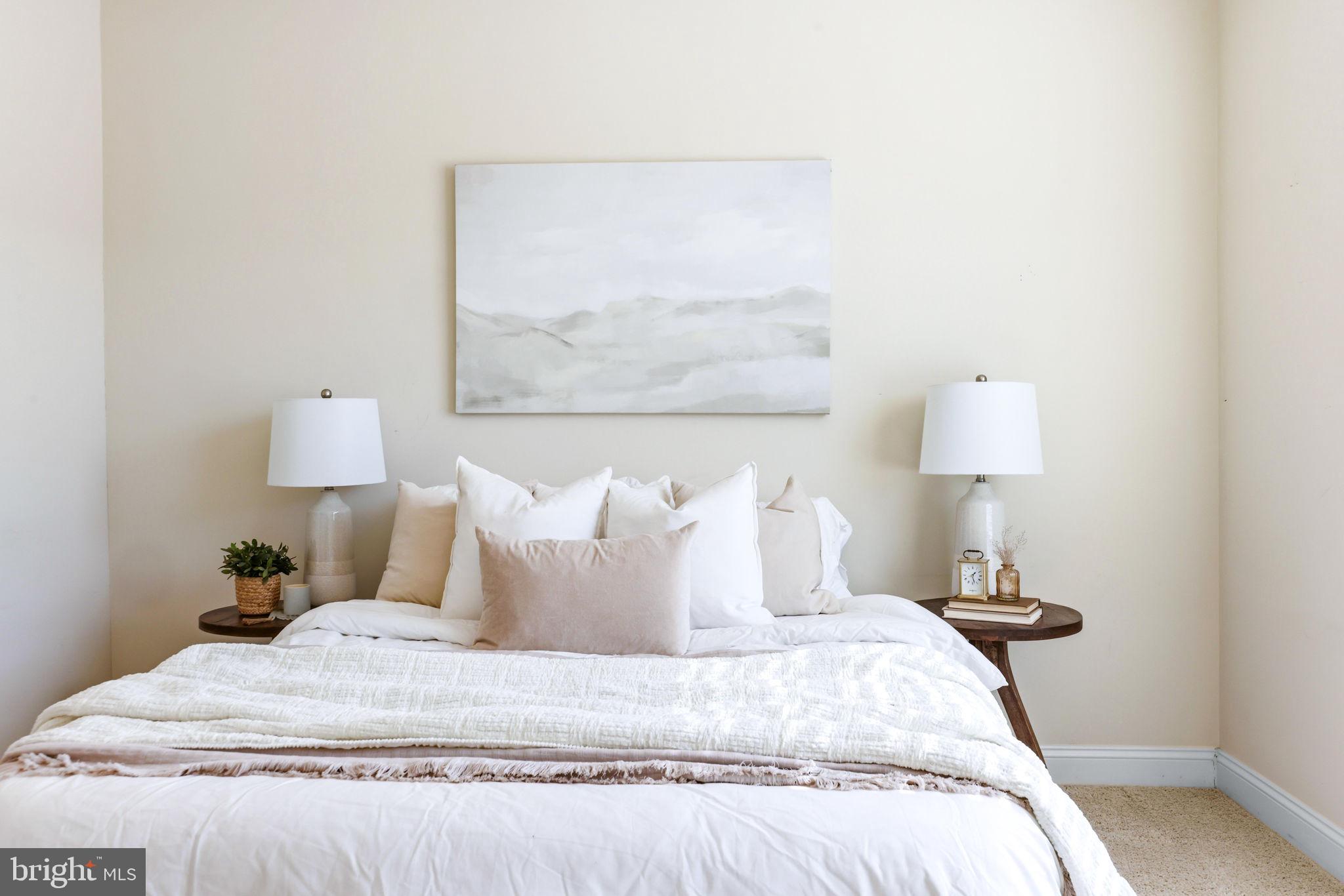 EMERALD HILLS - Residential