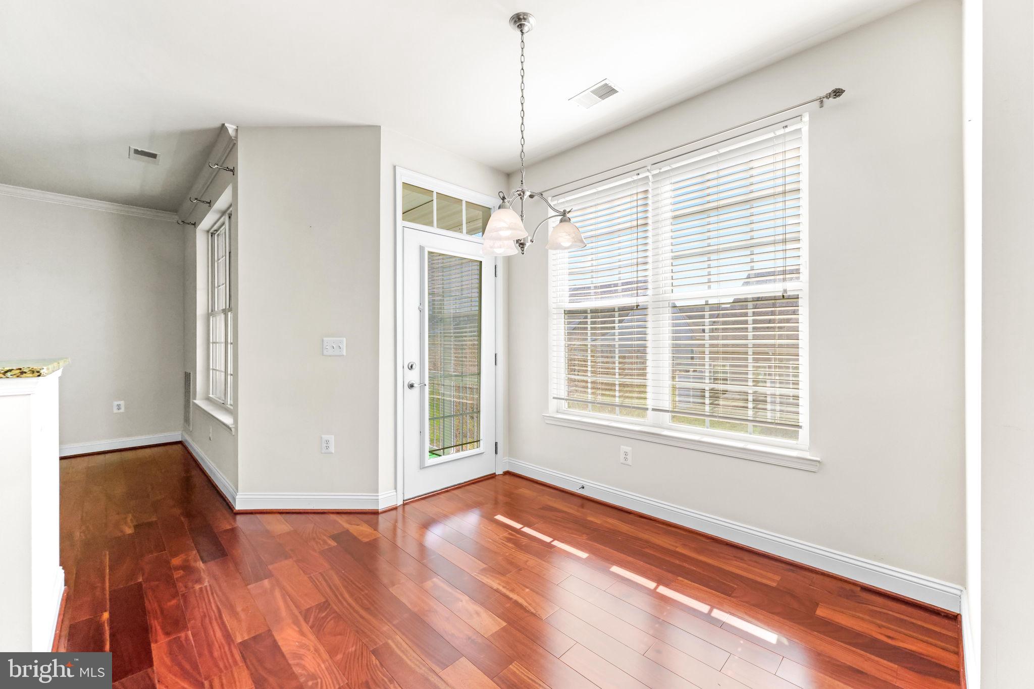 EMERALD HILLS - Residential