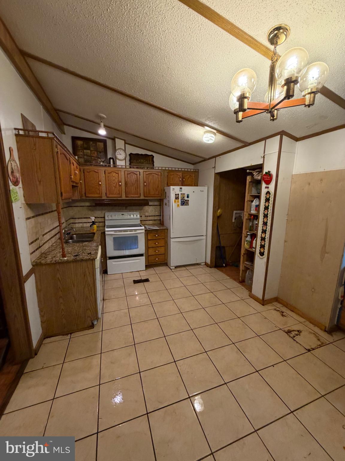 591 OLD RIVER RD