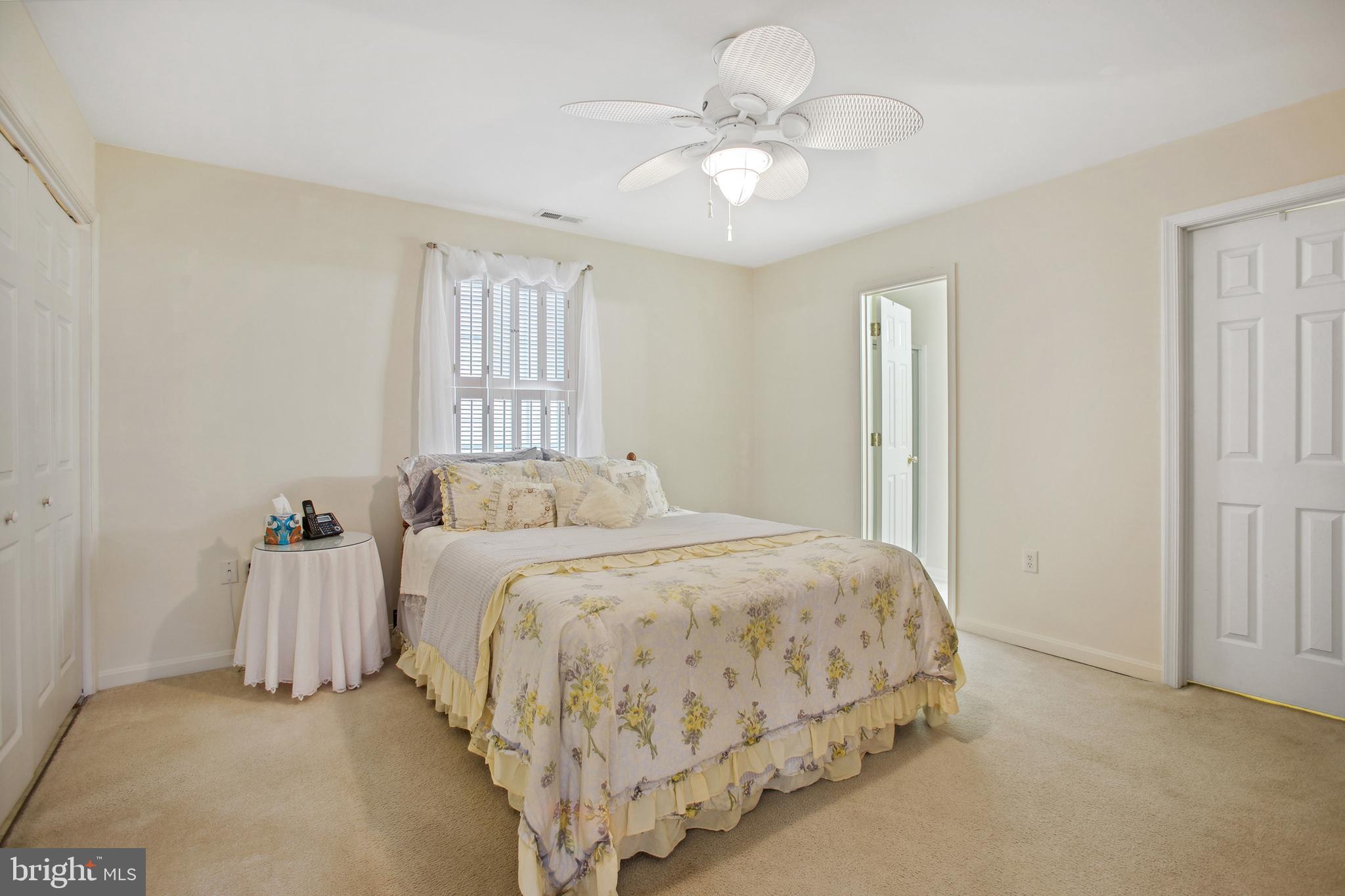 FAIRVIEW VILLAGE - Residential Lease