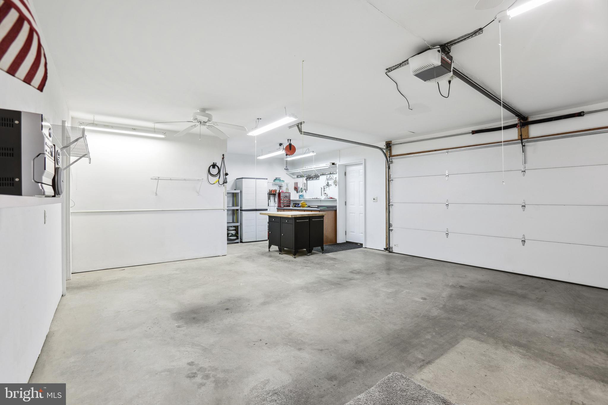 FAIRVIEW VILLAGE - Residential Lease