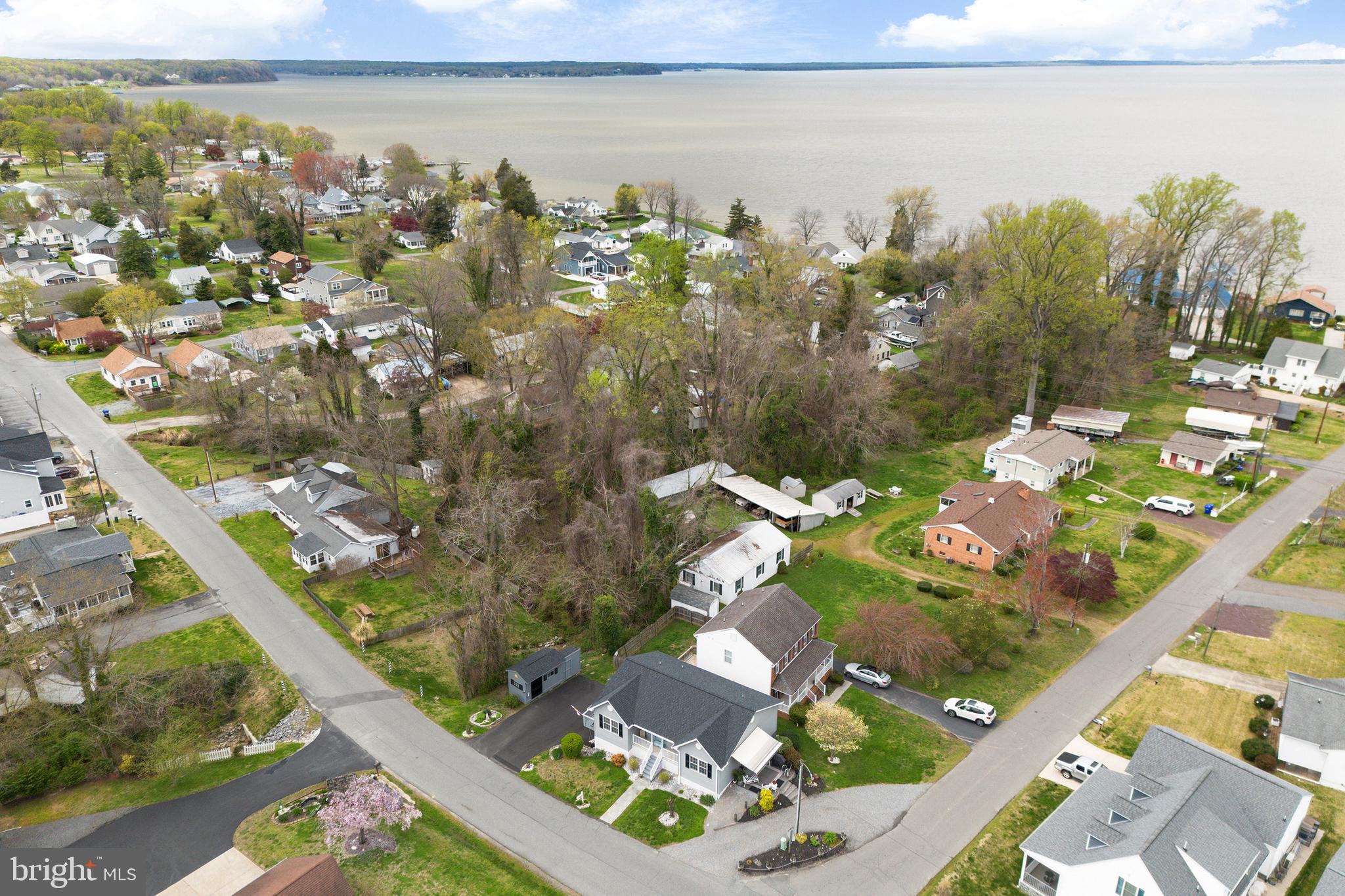 FAIRVIEW VILLAGE - Residential Lease