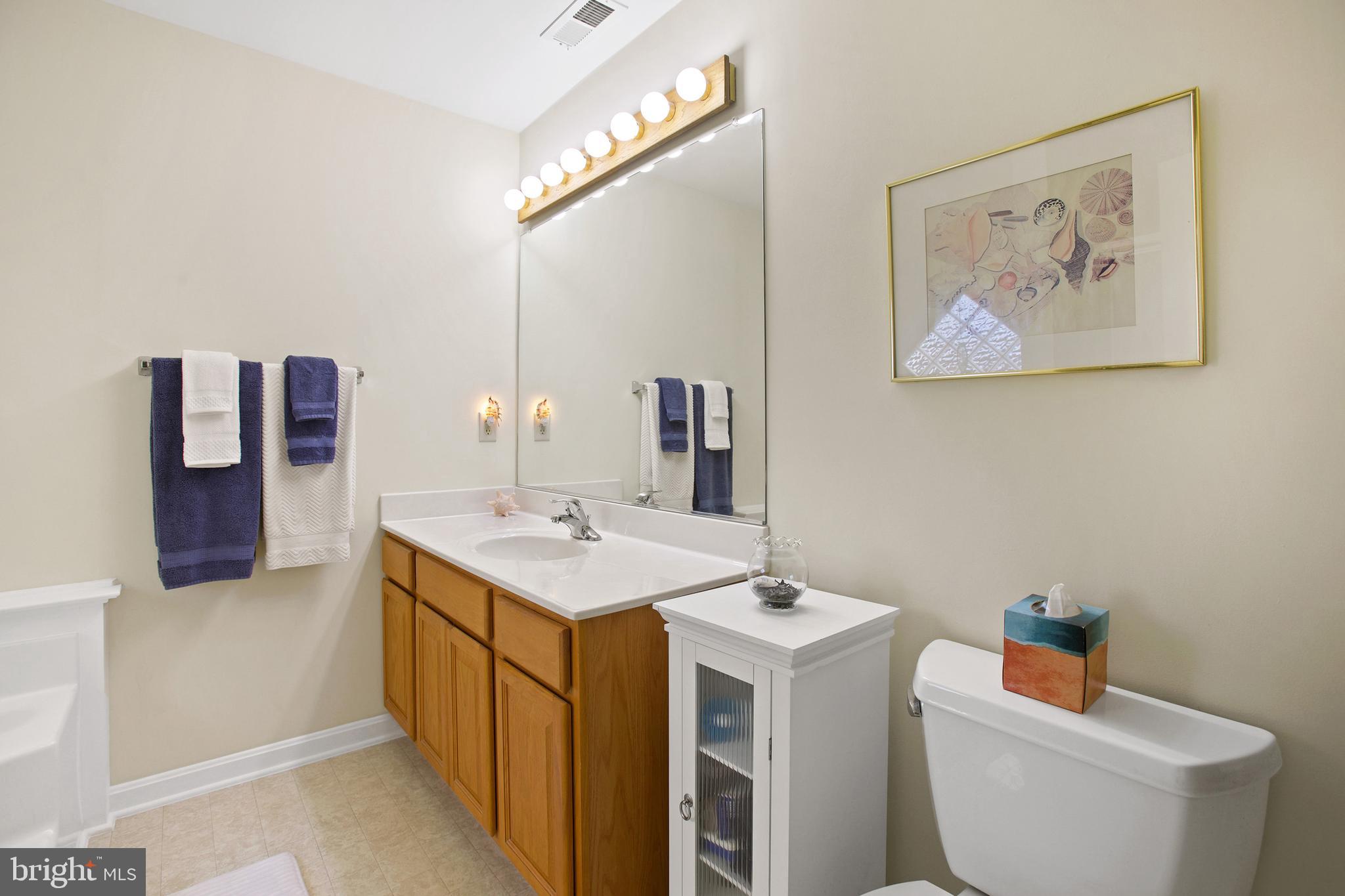 FAIRVIEW VILLAGE - Residential Lease