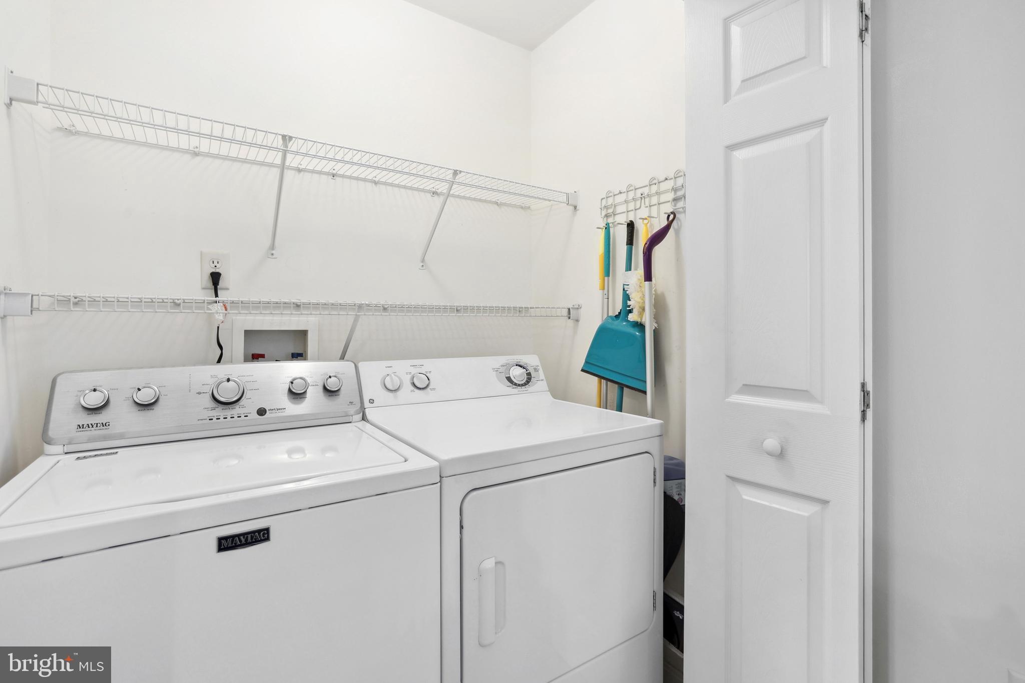 FAIRVIEW VILLAGE - Residential Lease