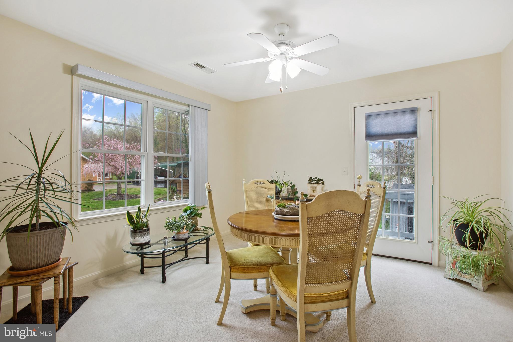 FAIRVIEW VILLAGE - Residential Lease