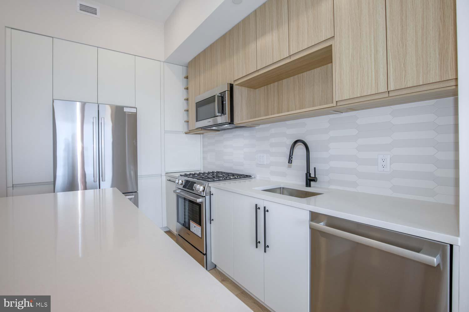 255 W. FALLS STATION BOULEVARD 409