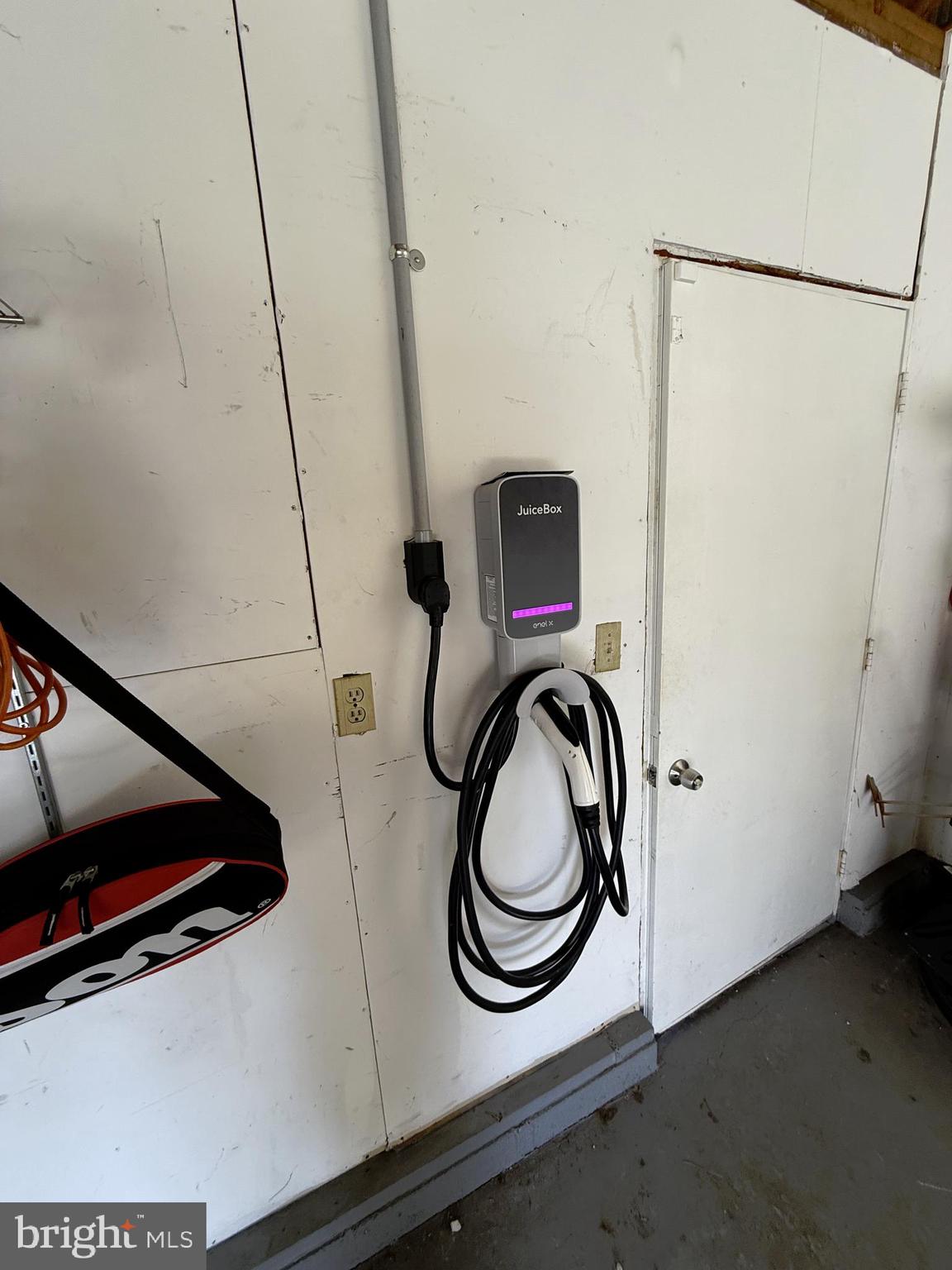 HILLCREST ORCHARDS - Residential