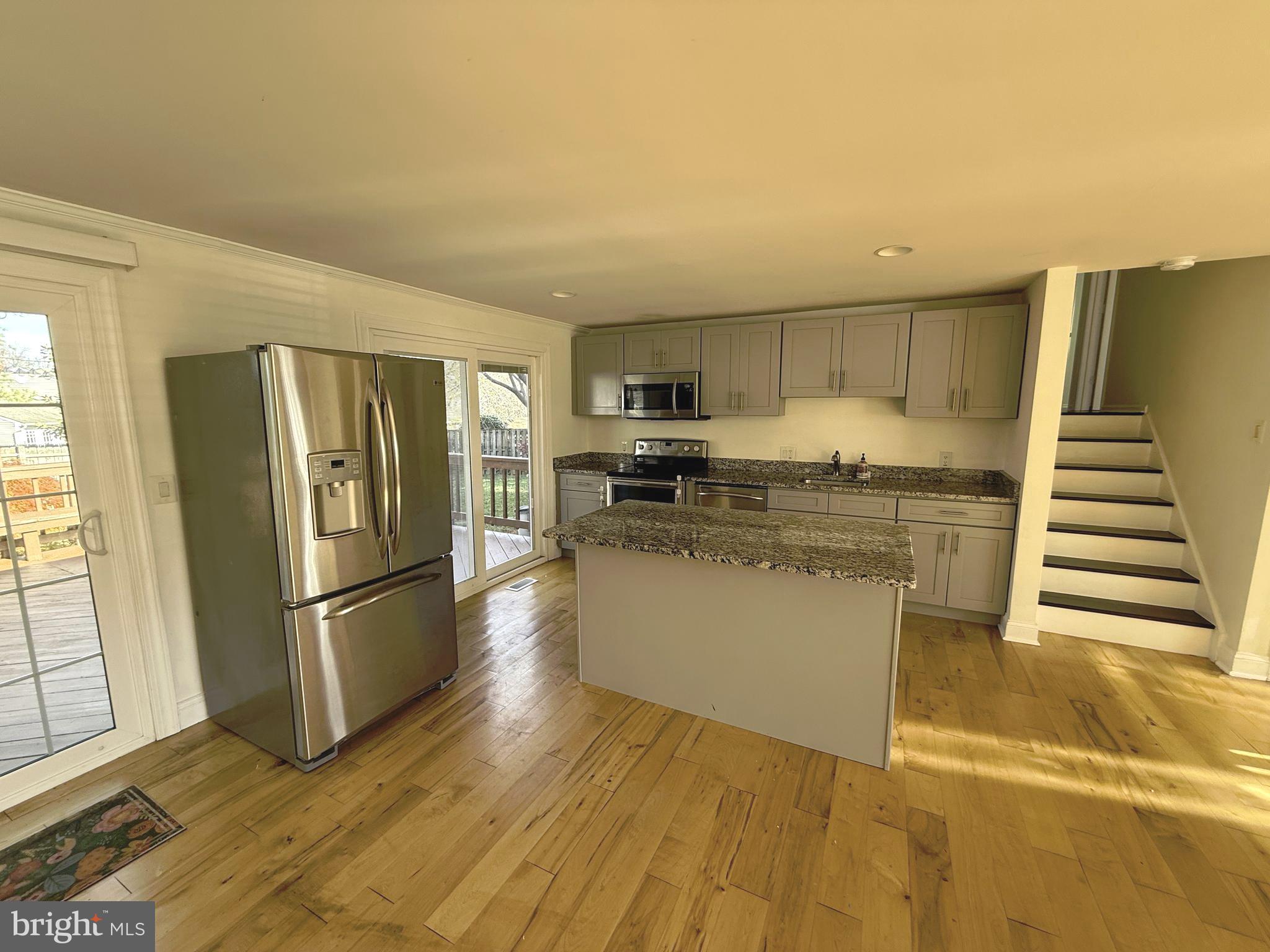 HILLCREST ORCHARDS - Residential