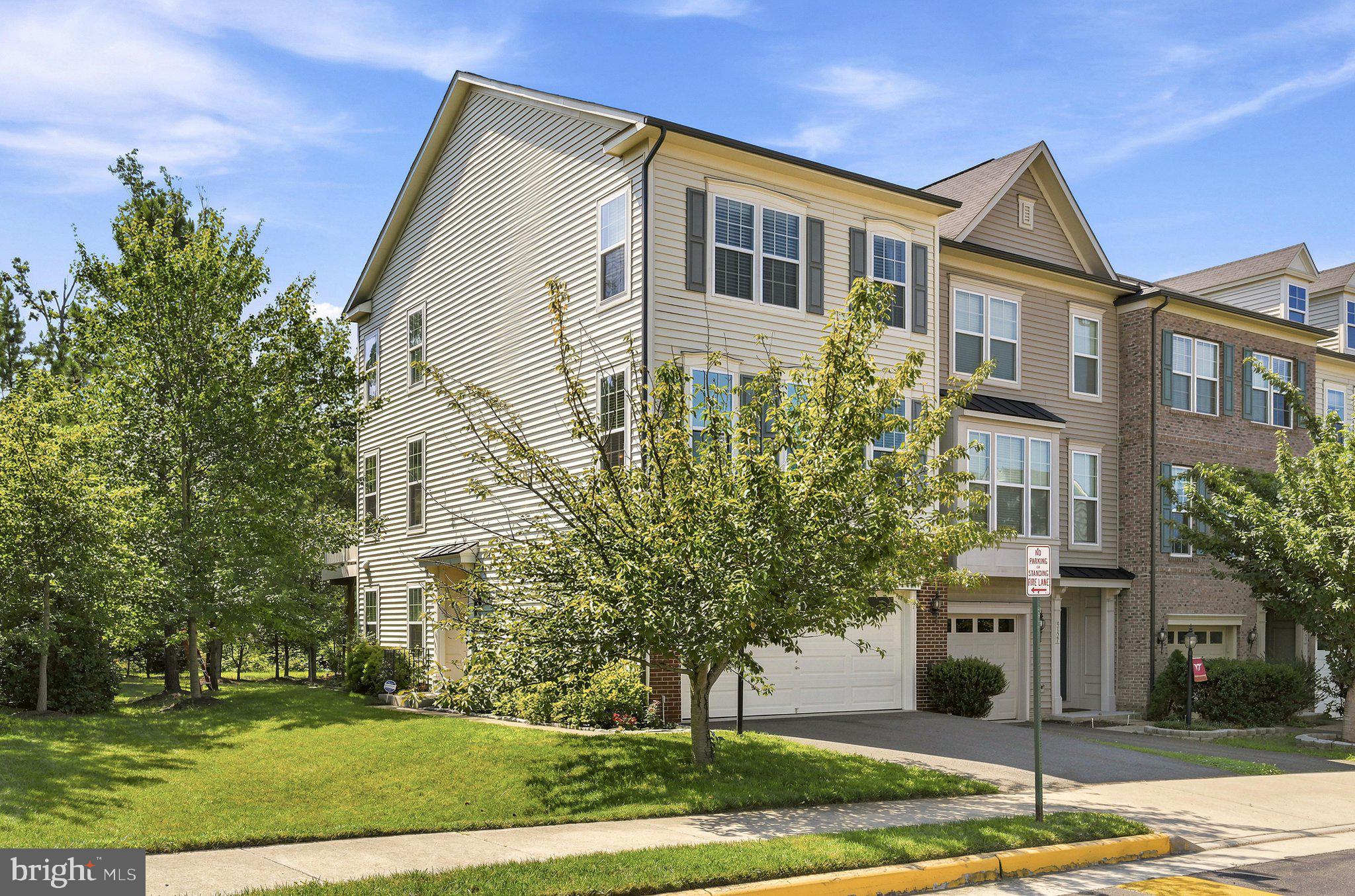 9125 BALATON LAKE LANE