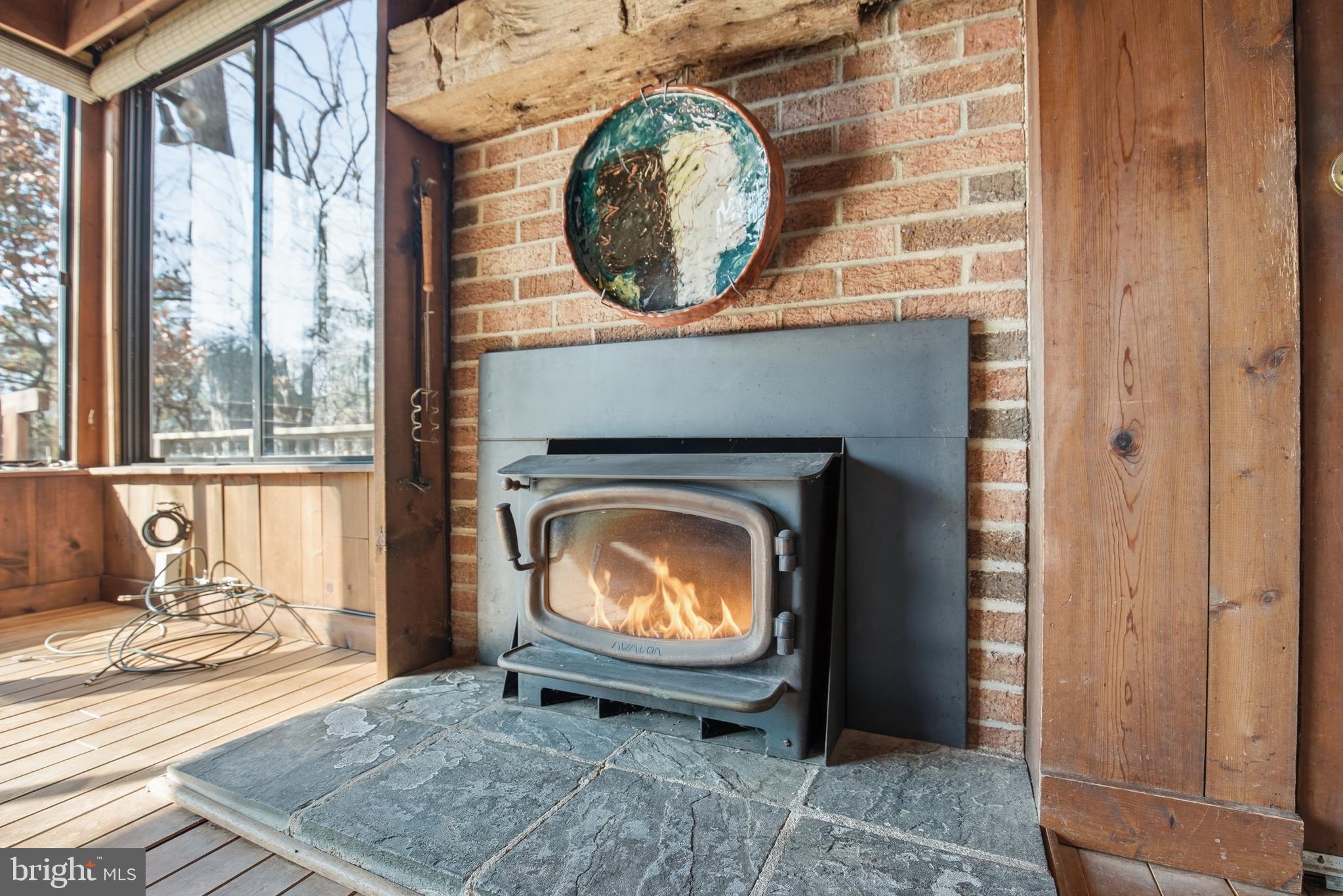 DUTCHMANS COVE - Residential