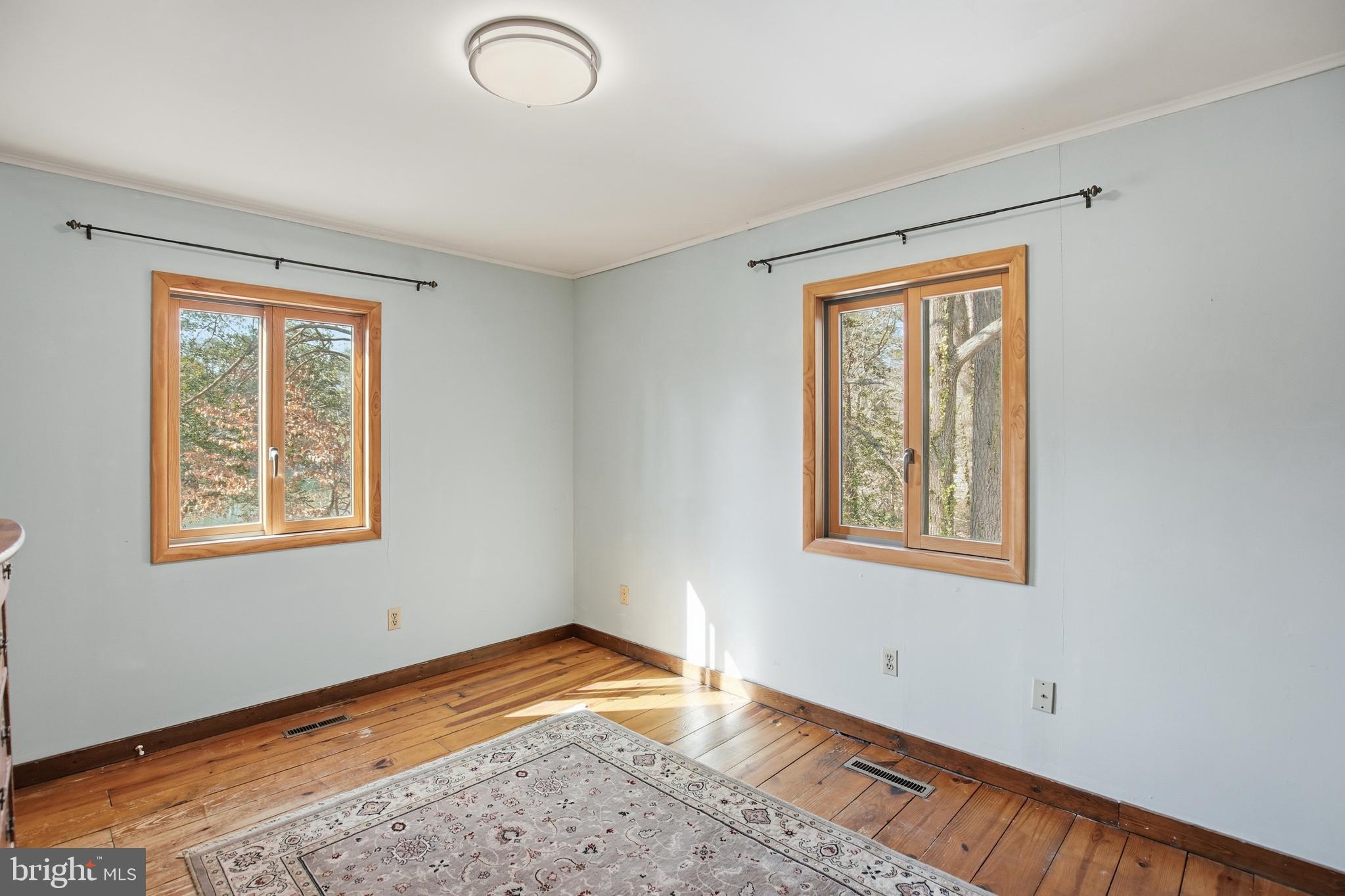 DUTCHMANS COVE - Residential