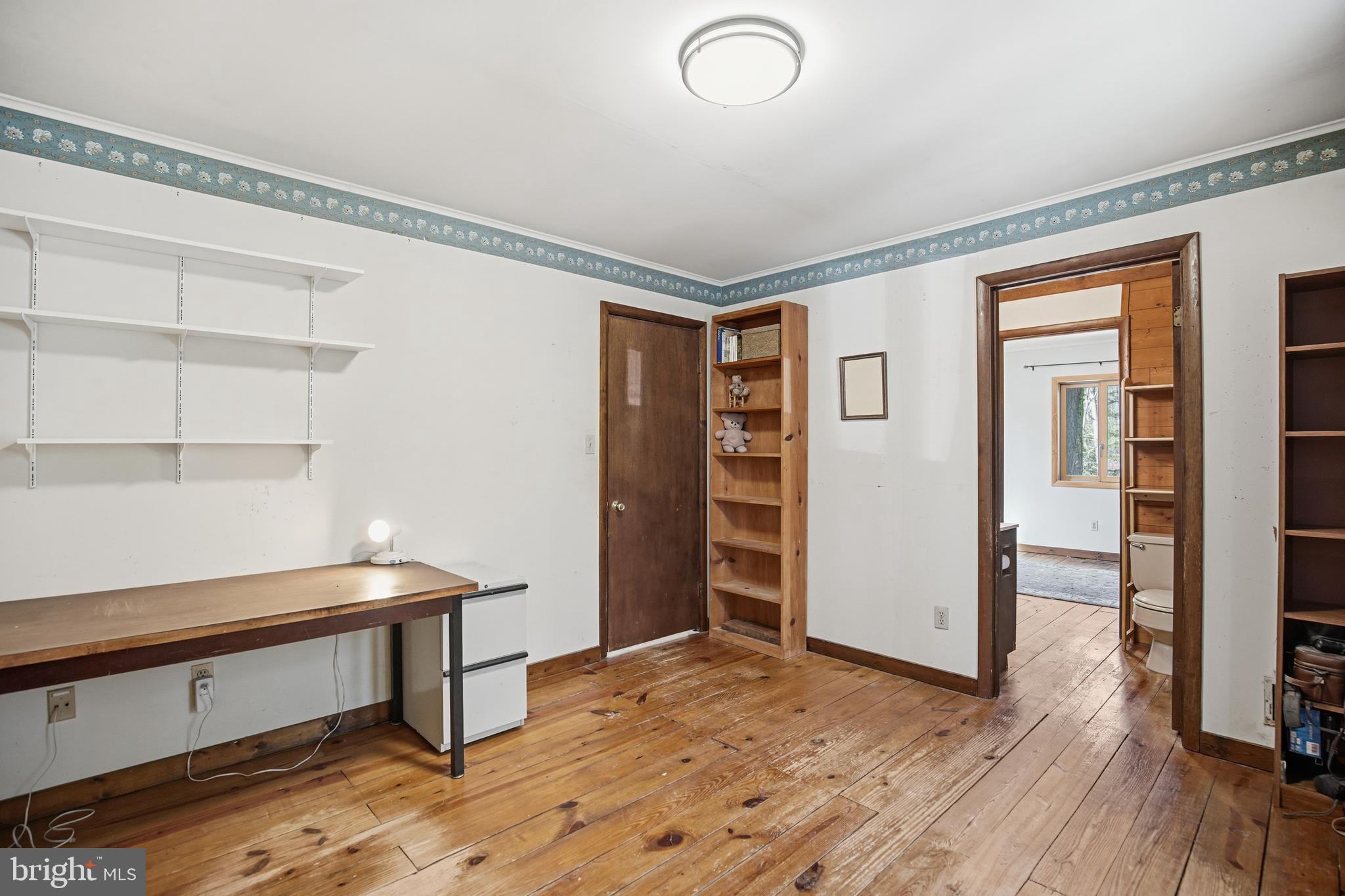 DUTCHMANS COVE - Residential