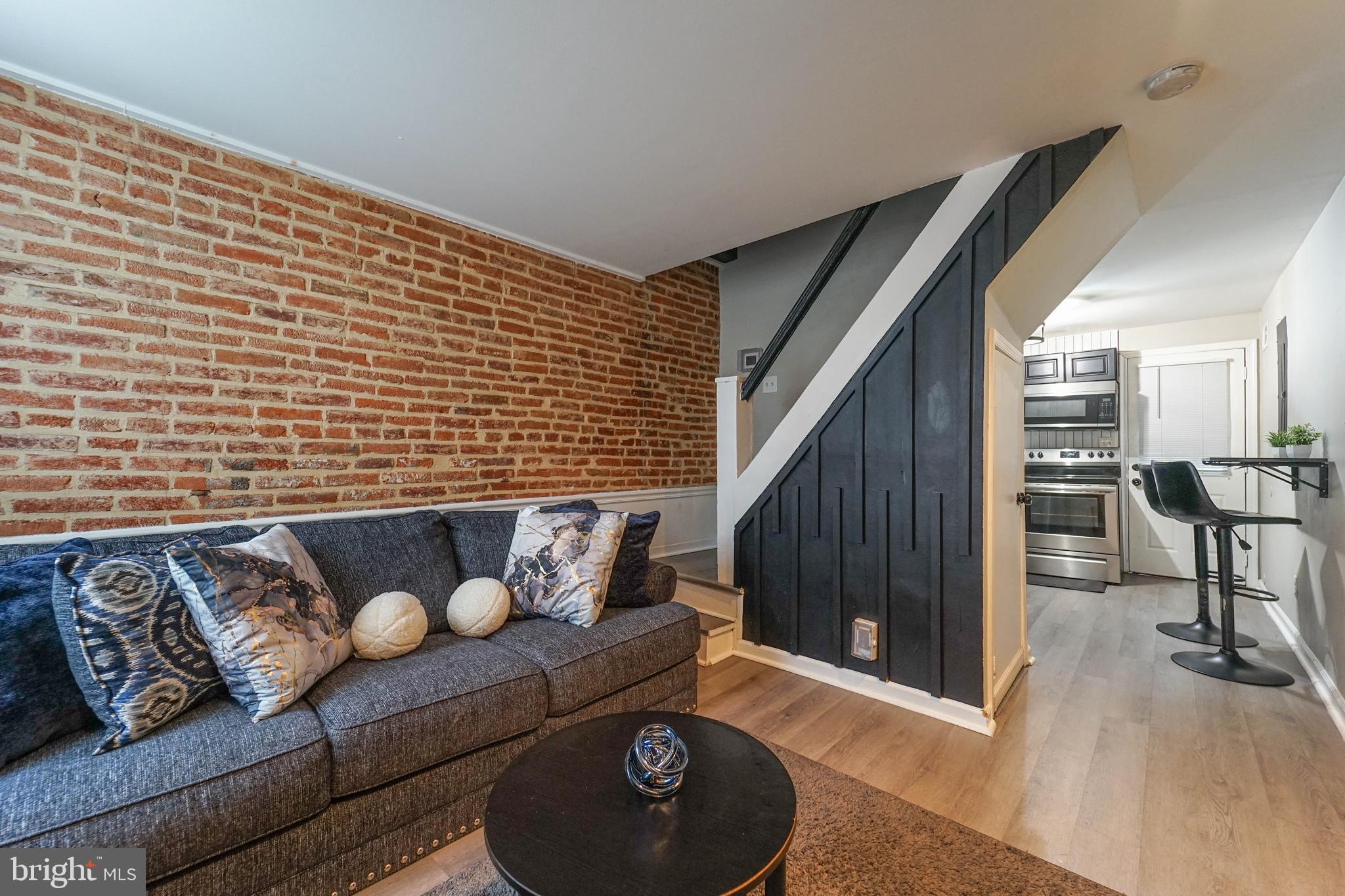 FEDERAL HILL HISTORIC DISTRICT - Residential Lease