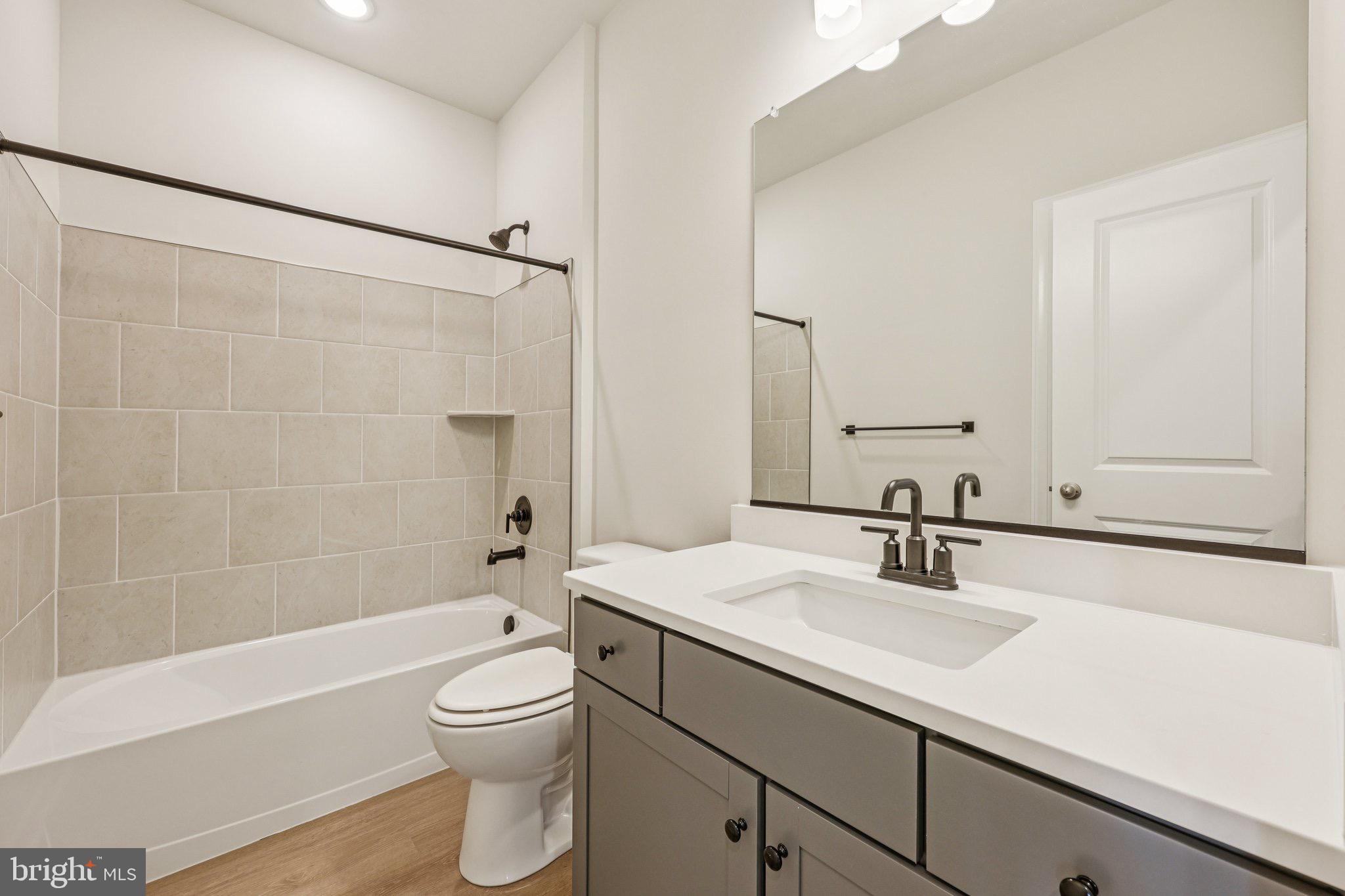 NORTH HILL - Residential