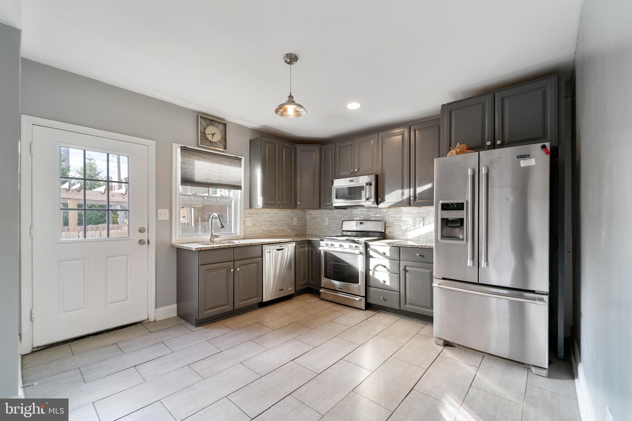 CANTON - Residential