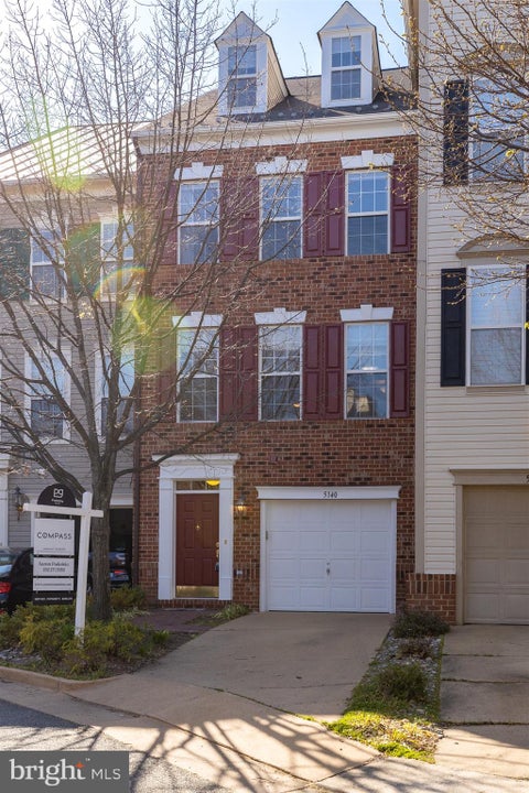 Townhouse For Rent - 5140 Donovan Drive<br/> ALEXANDRIA, VA 22304