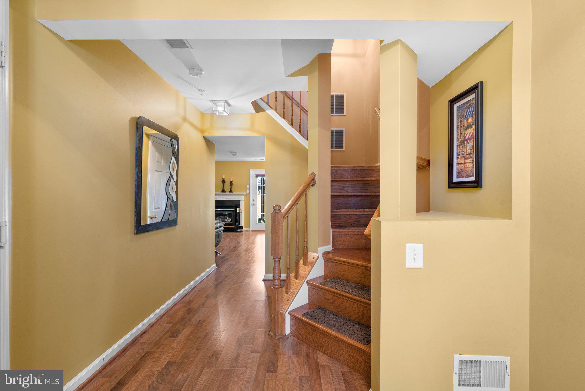 RUSSETT - Residential