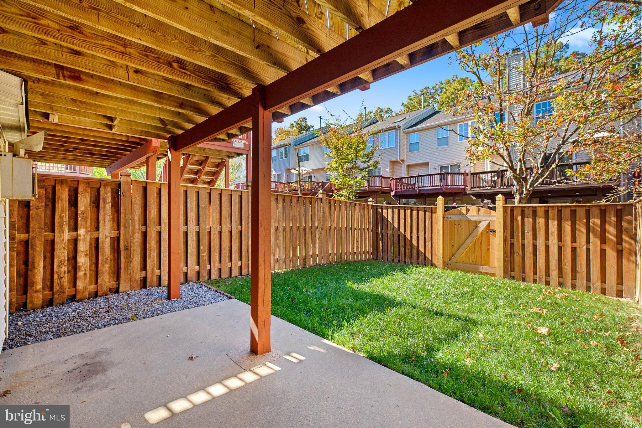 RUSSETT - Residential