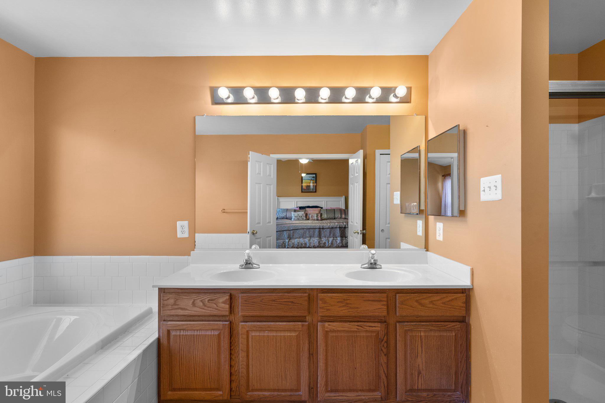 RUSSETT - Residential