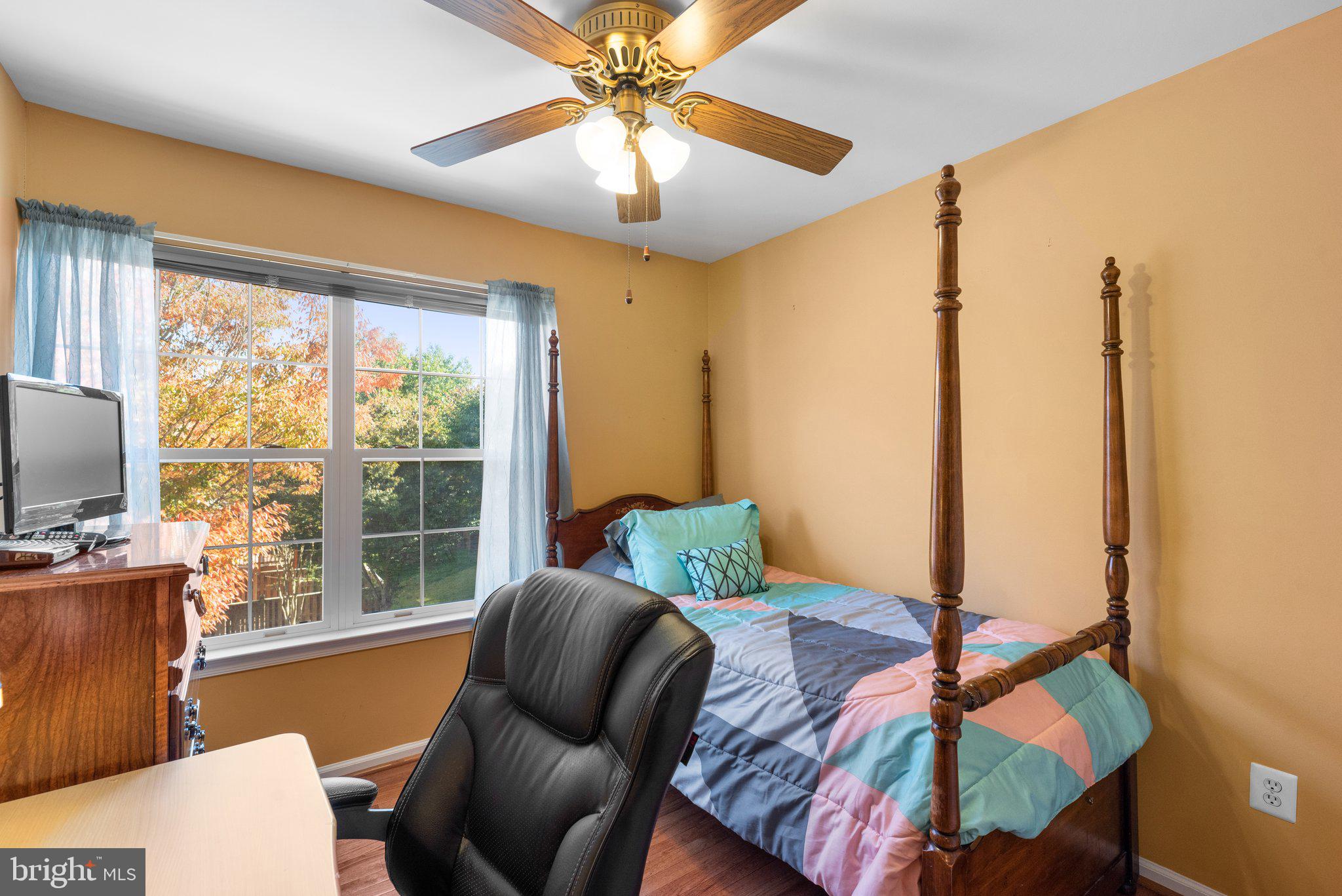 RUSSETT - Residential