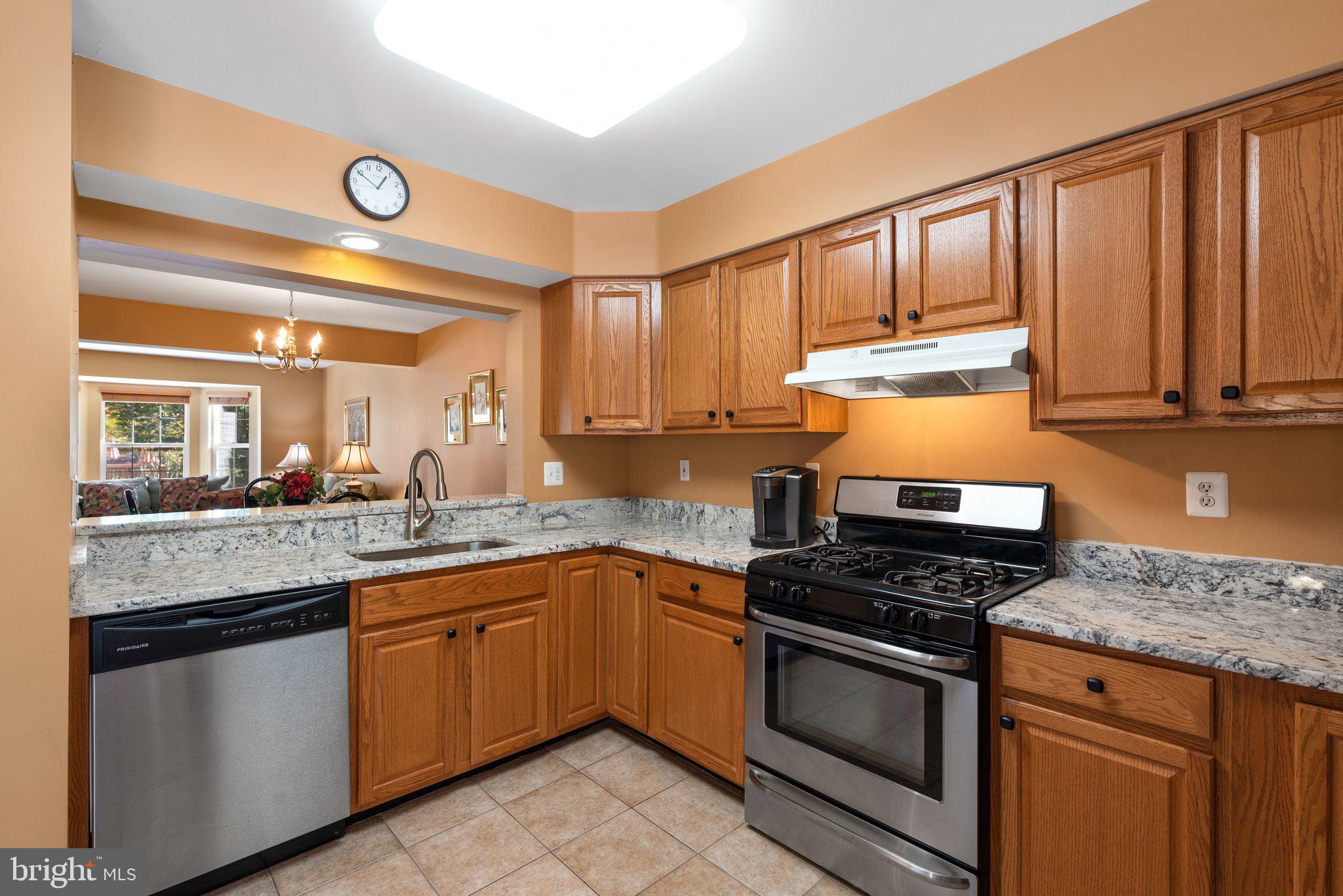 RUSSETT - Residential