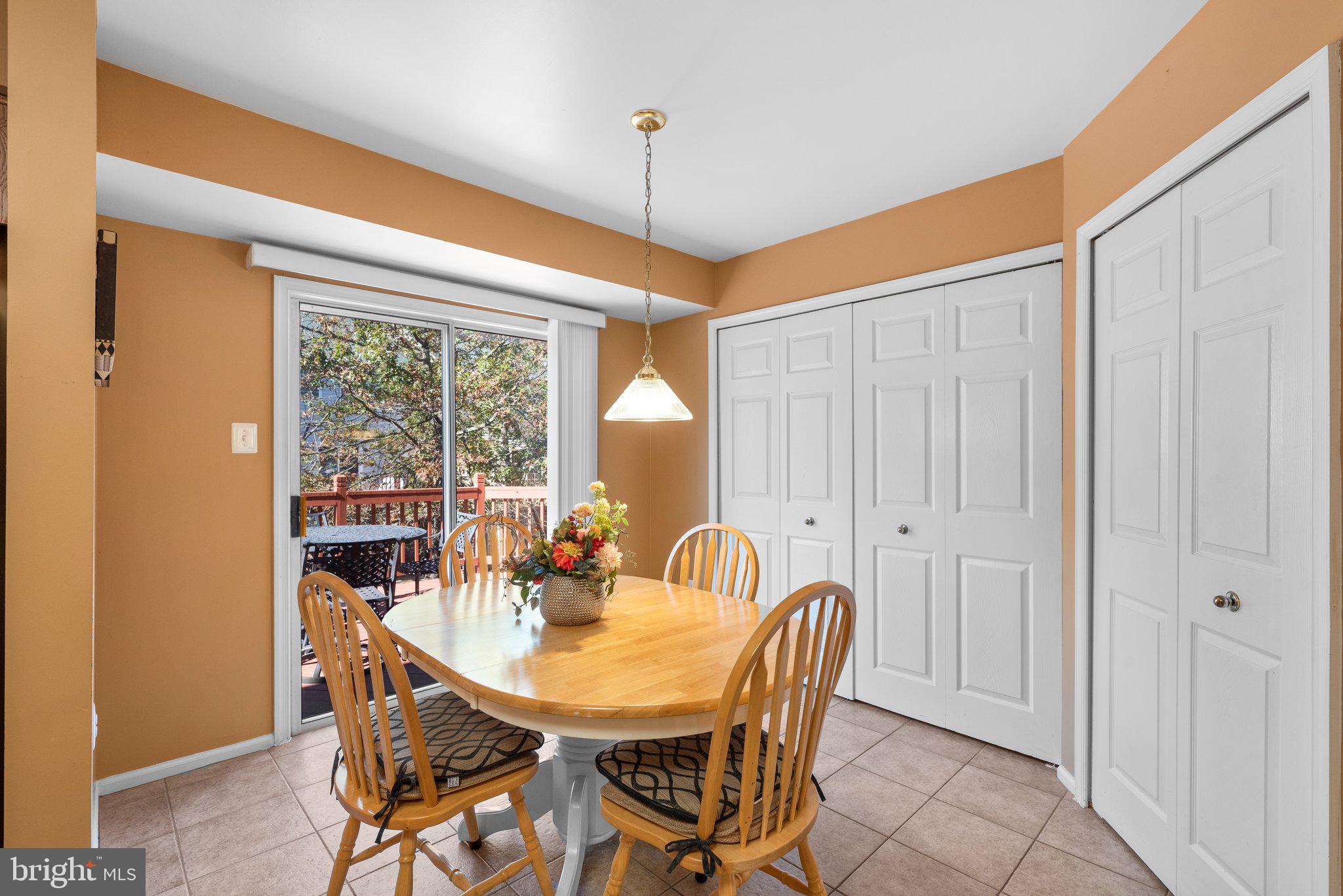 RUSSETT - Residential