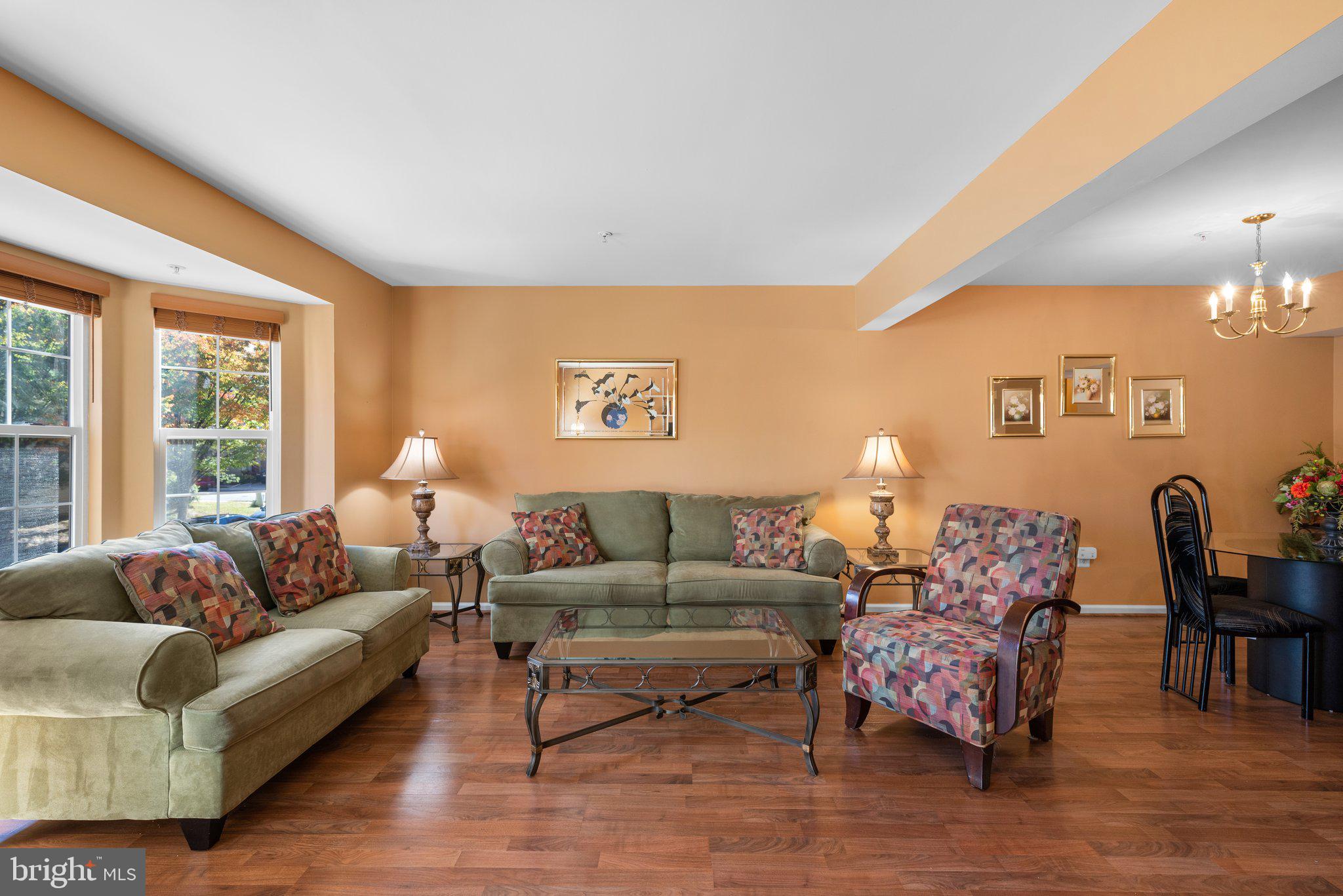 RUSSETT - Residential