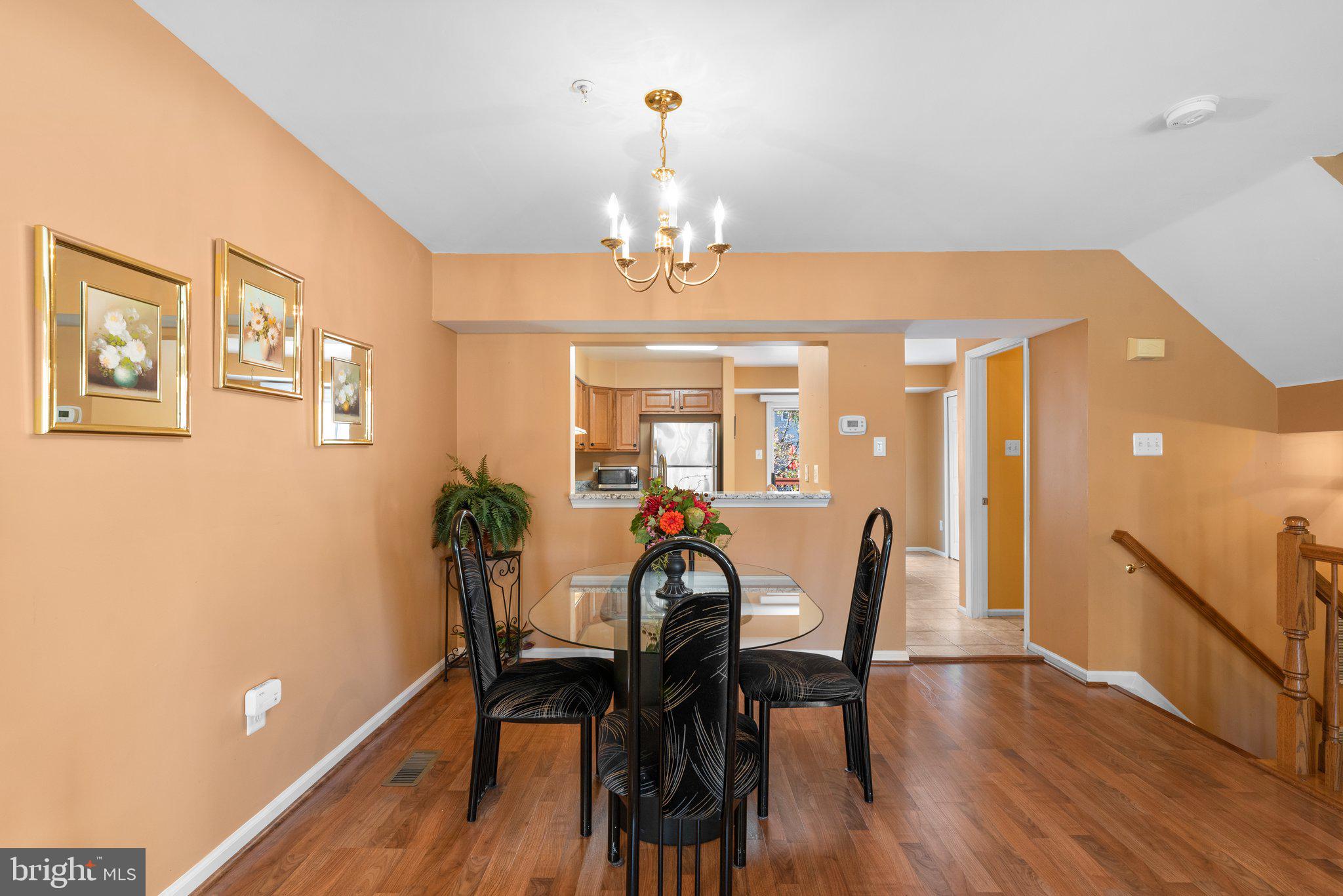 RUSSETT - Residential