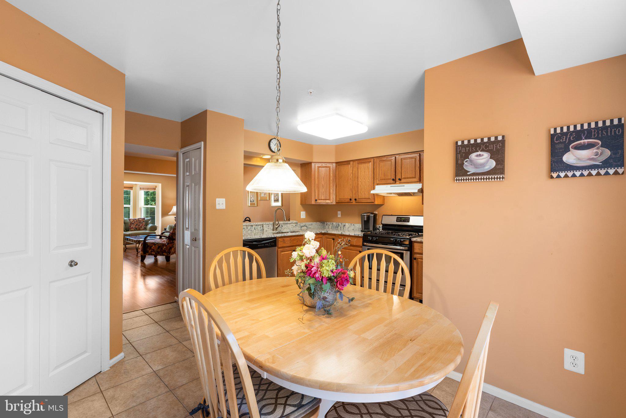 RUSSETT - Residential