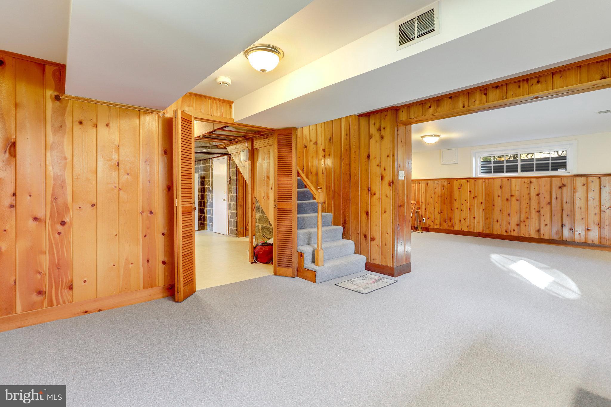 SHIRLEY WOODS - Residential