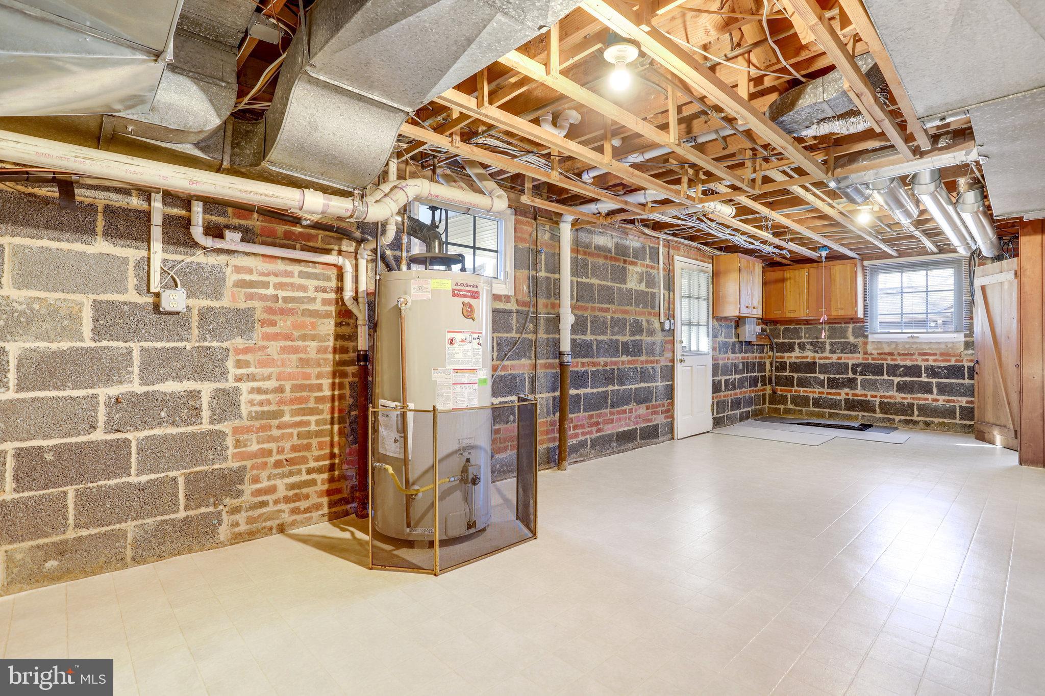 SHIRLEY WOODS - Residential