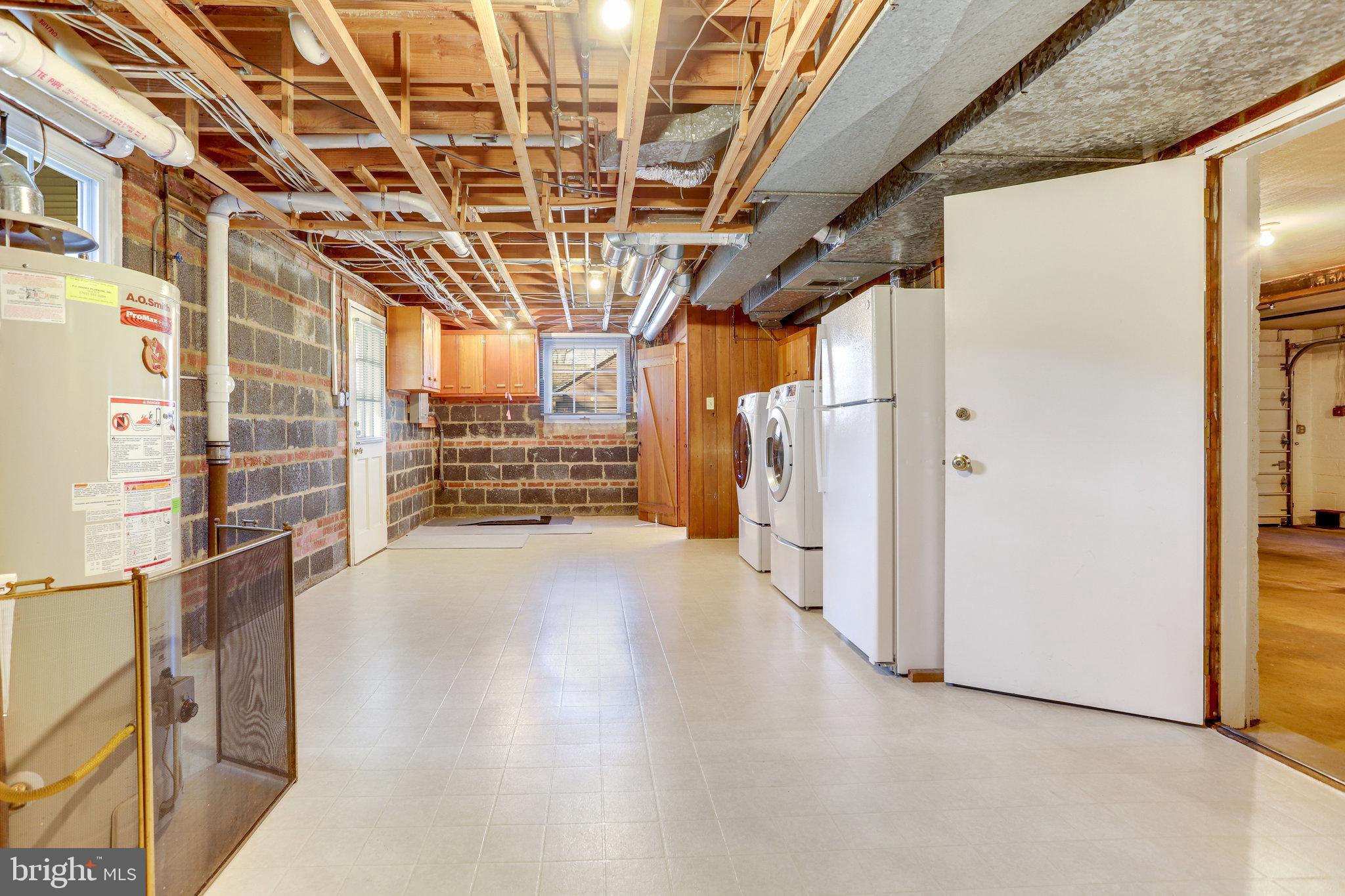 SHIRLEY WOODS - Residential