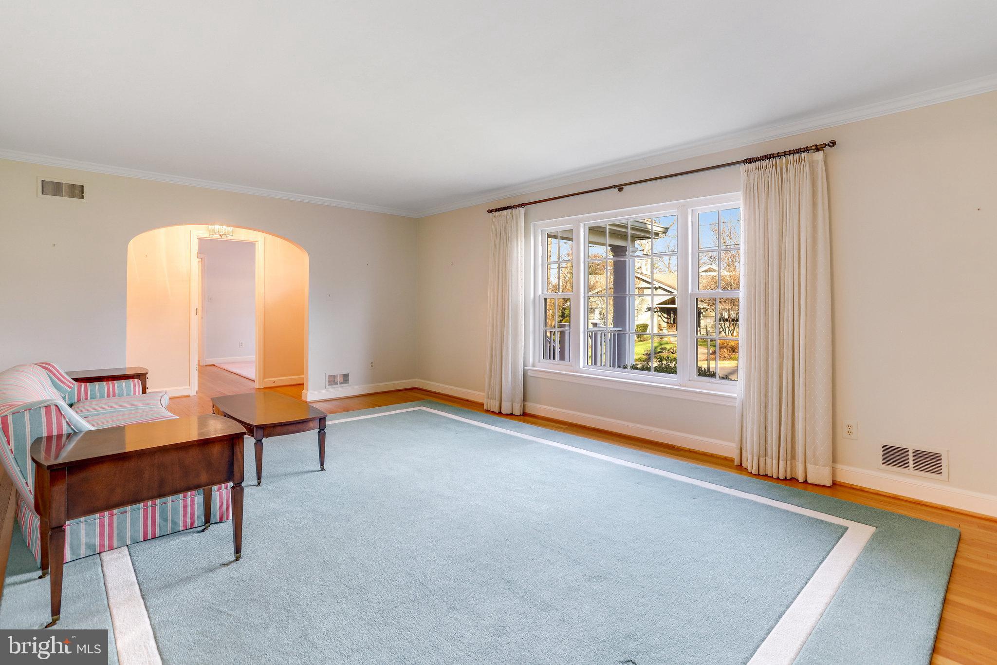 SHIRLEY WOODS - Residential