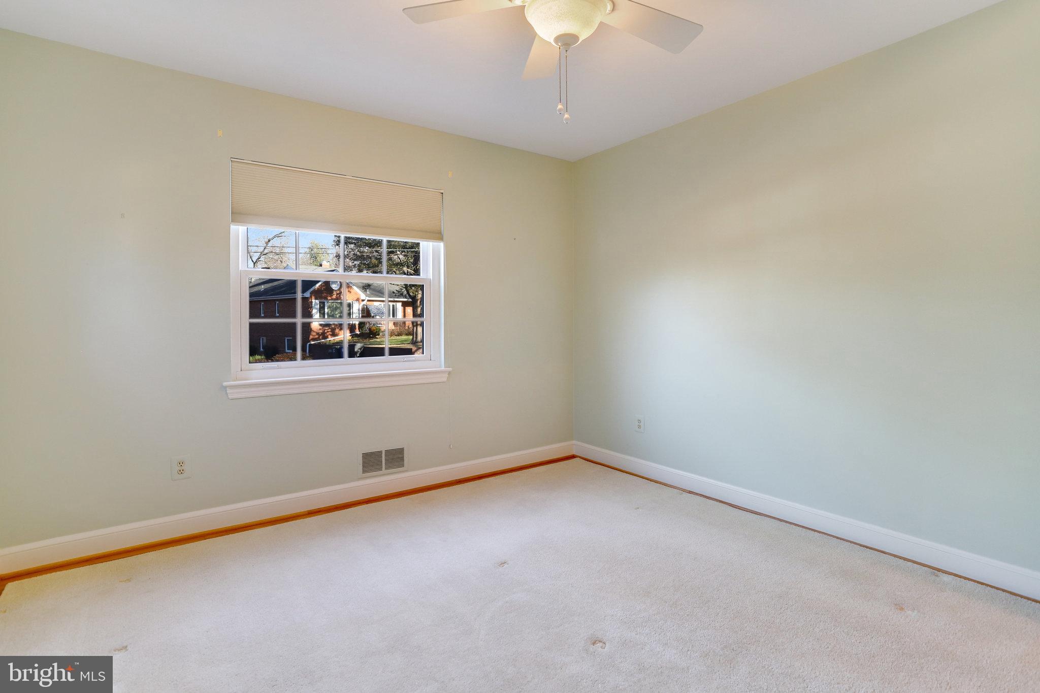 SHIRLEY WOODS - Residential