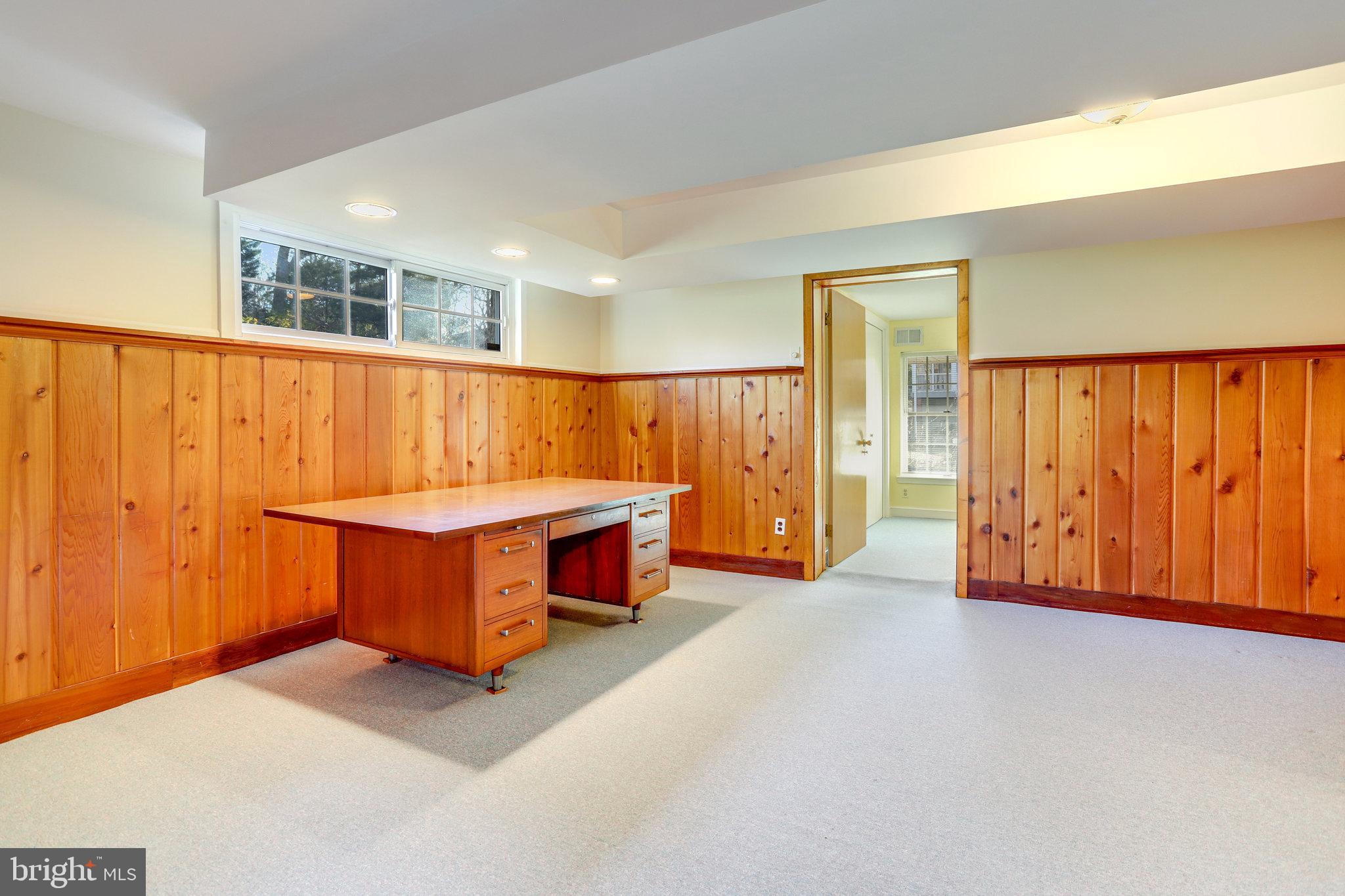 SHIRLEY WOODS - Residential