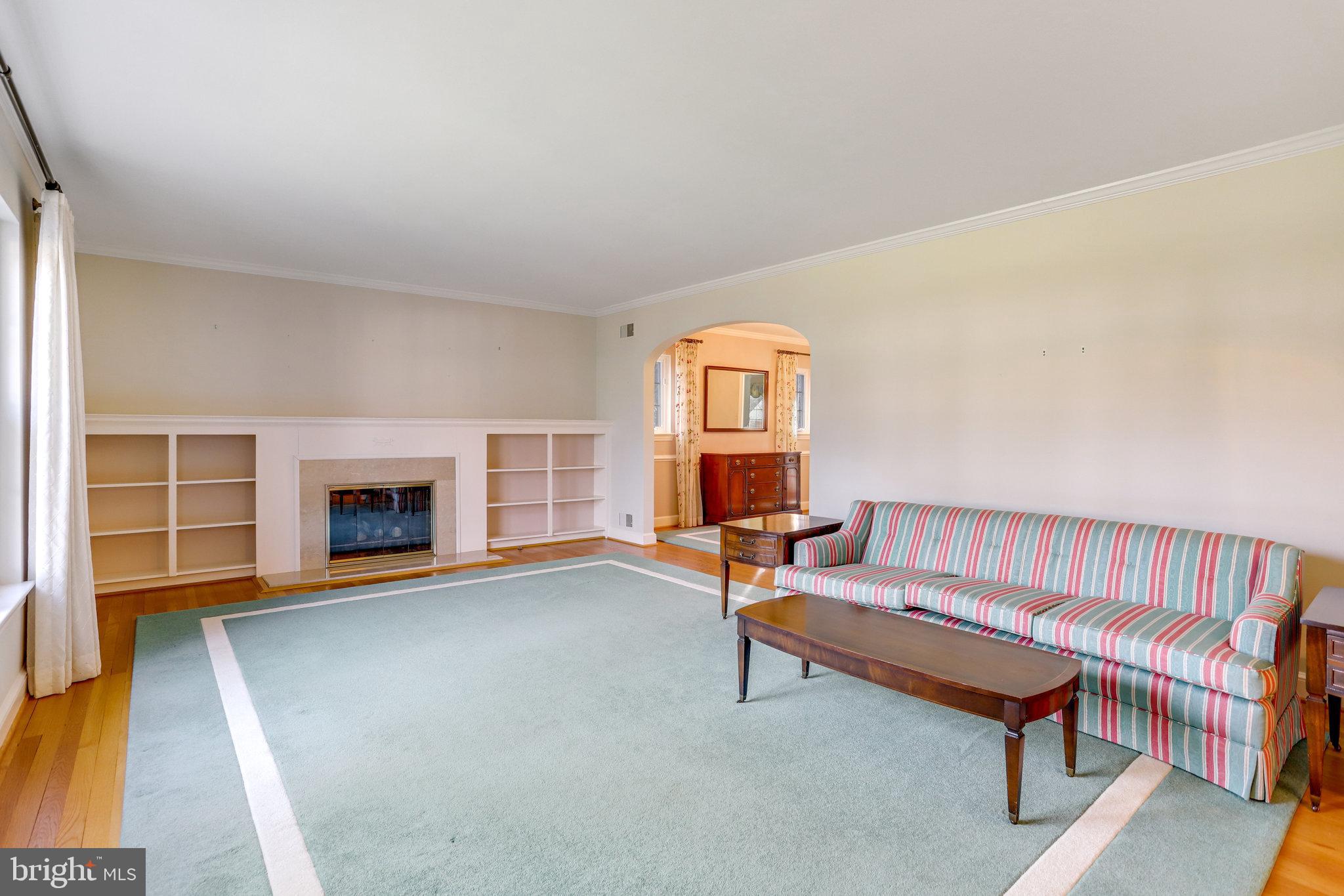 SHIRLEY WOODS - Residential