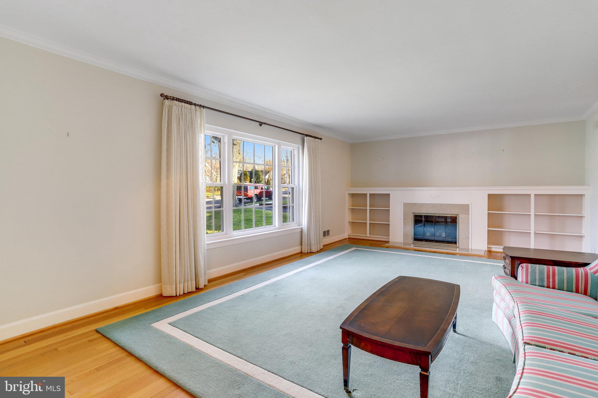 SHIRLEY WOODS - Residential