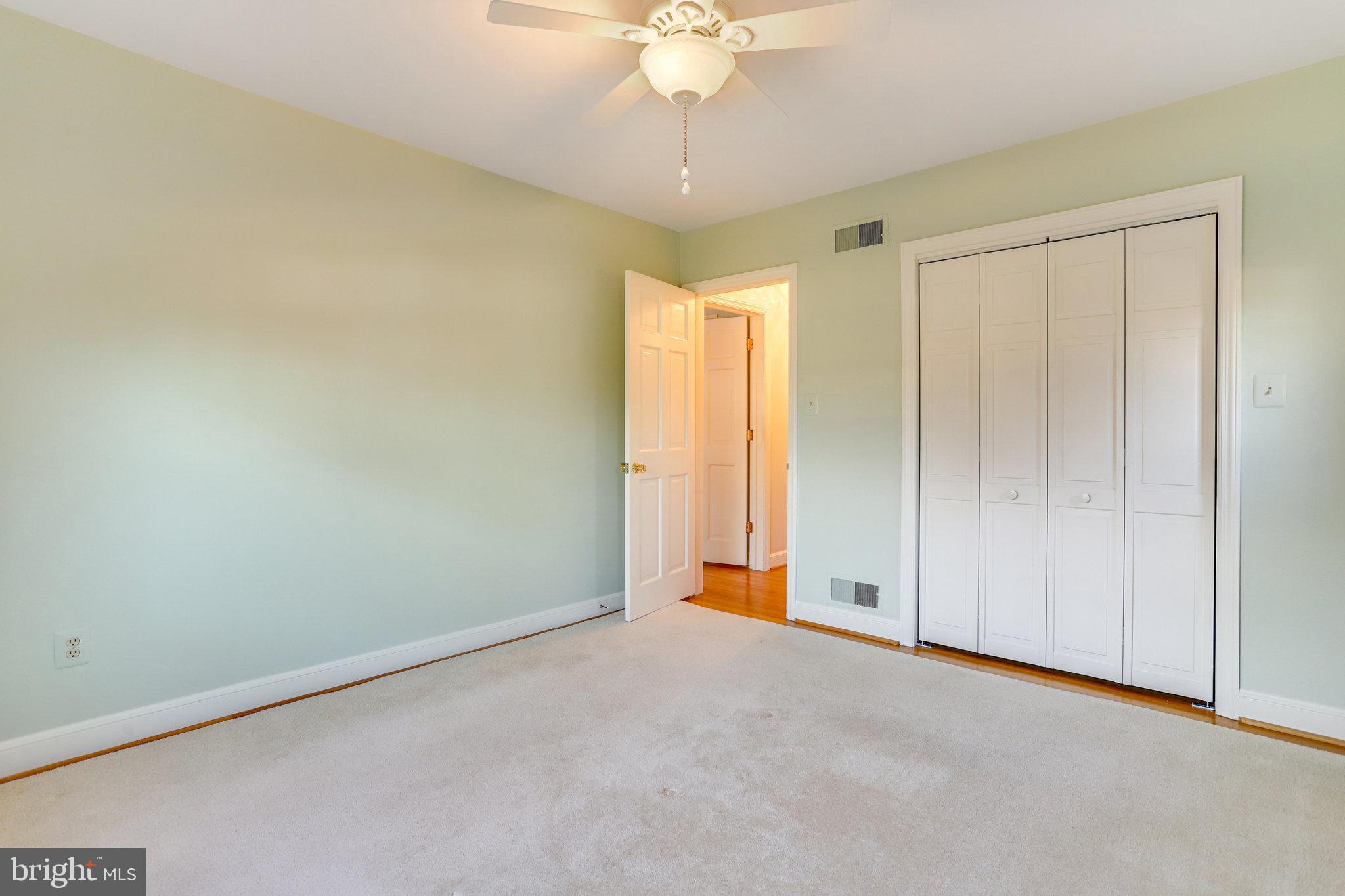 SHIRLEY WOODS - Residential