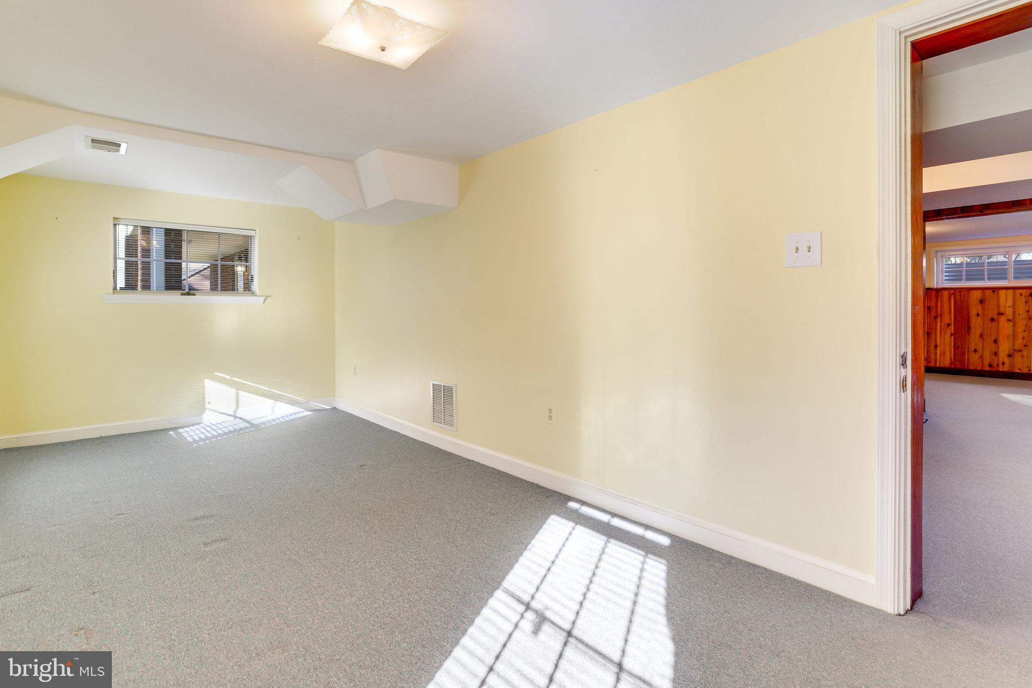 SHIRLEY WOODS - Residential