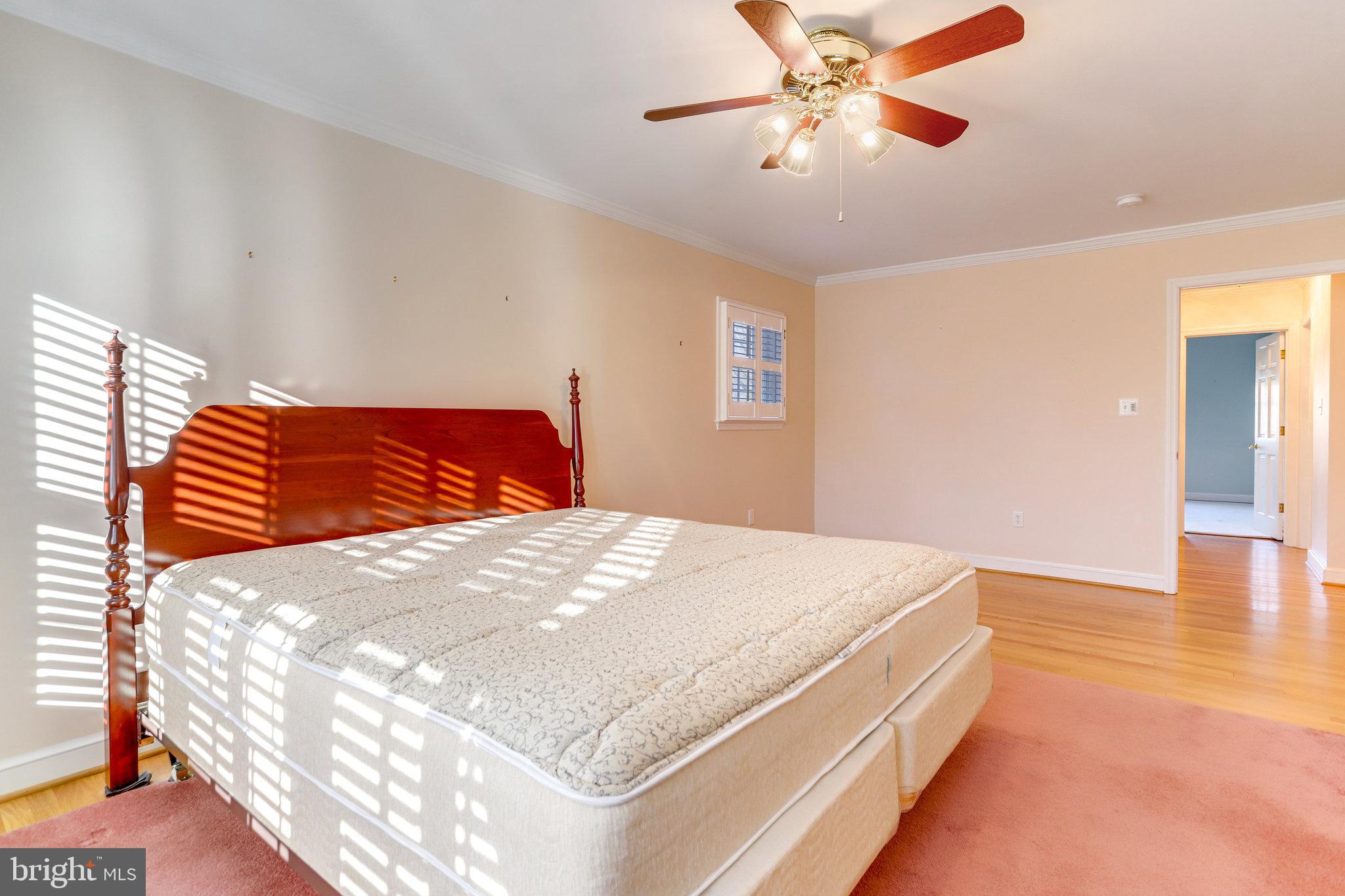 SHIRLEY WOODS - Residential