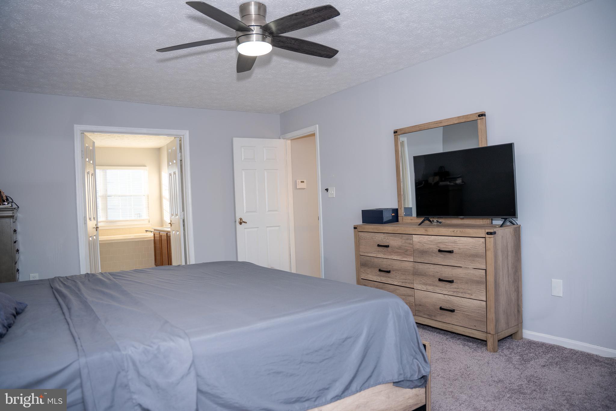 MELWOOD MANOR PLAT ONE> - Residential