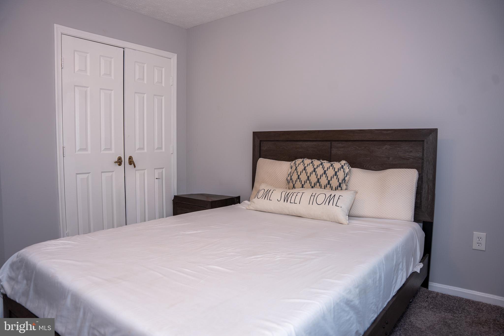 MELWOOD MANOR PLAT ONE> - Residential